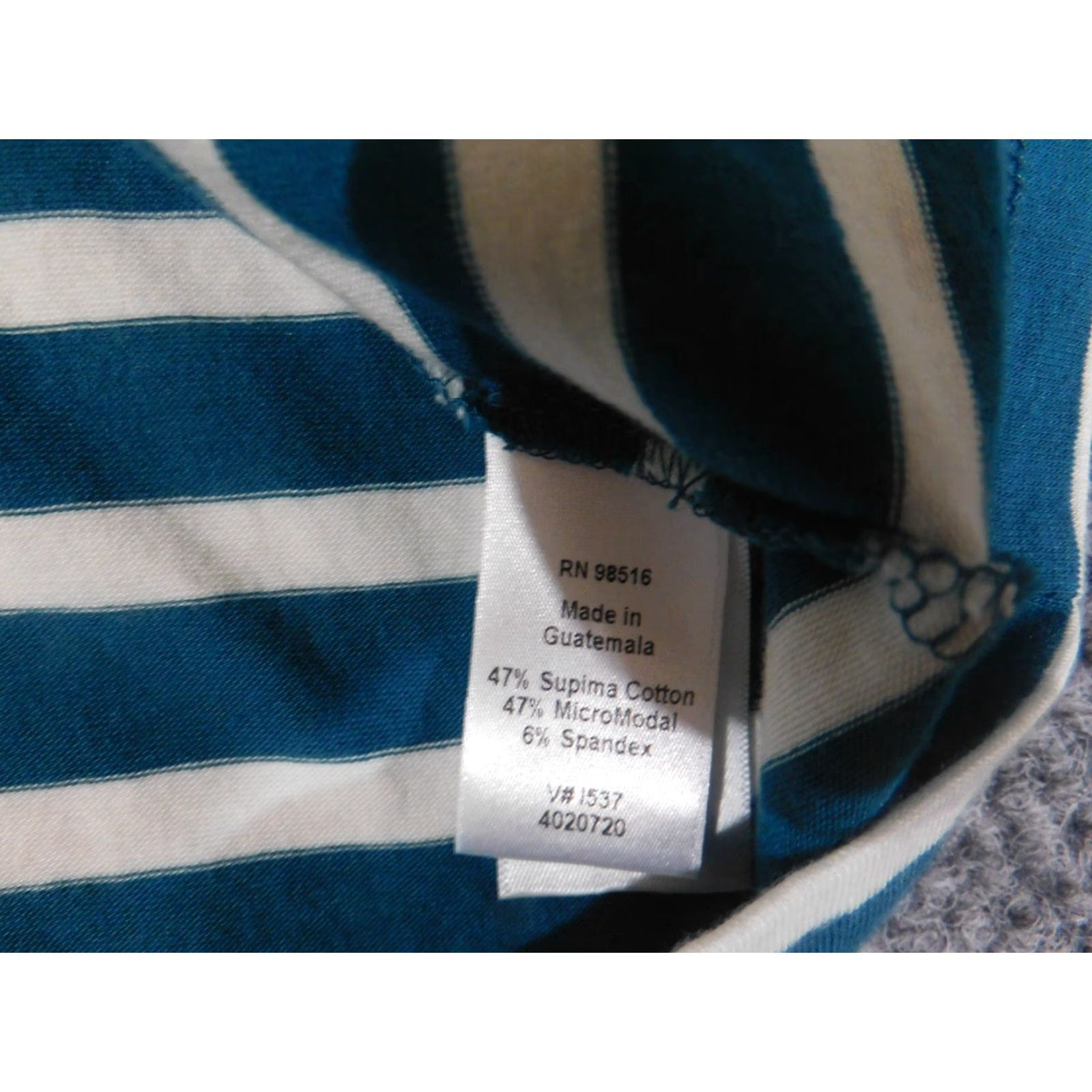 Coldwater Creek Coldwater Creek Blouse Shirt Womens M Blue Striped Knit V-Neck Stretch Casual Size M / US 6-8 / IT 42-44 - 6 Thumbnail