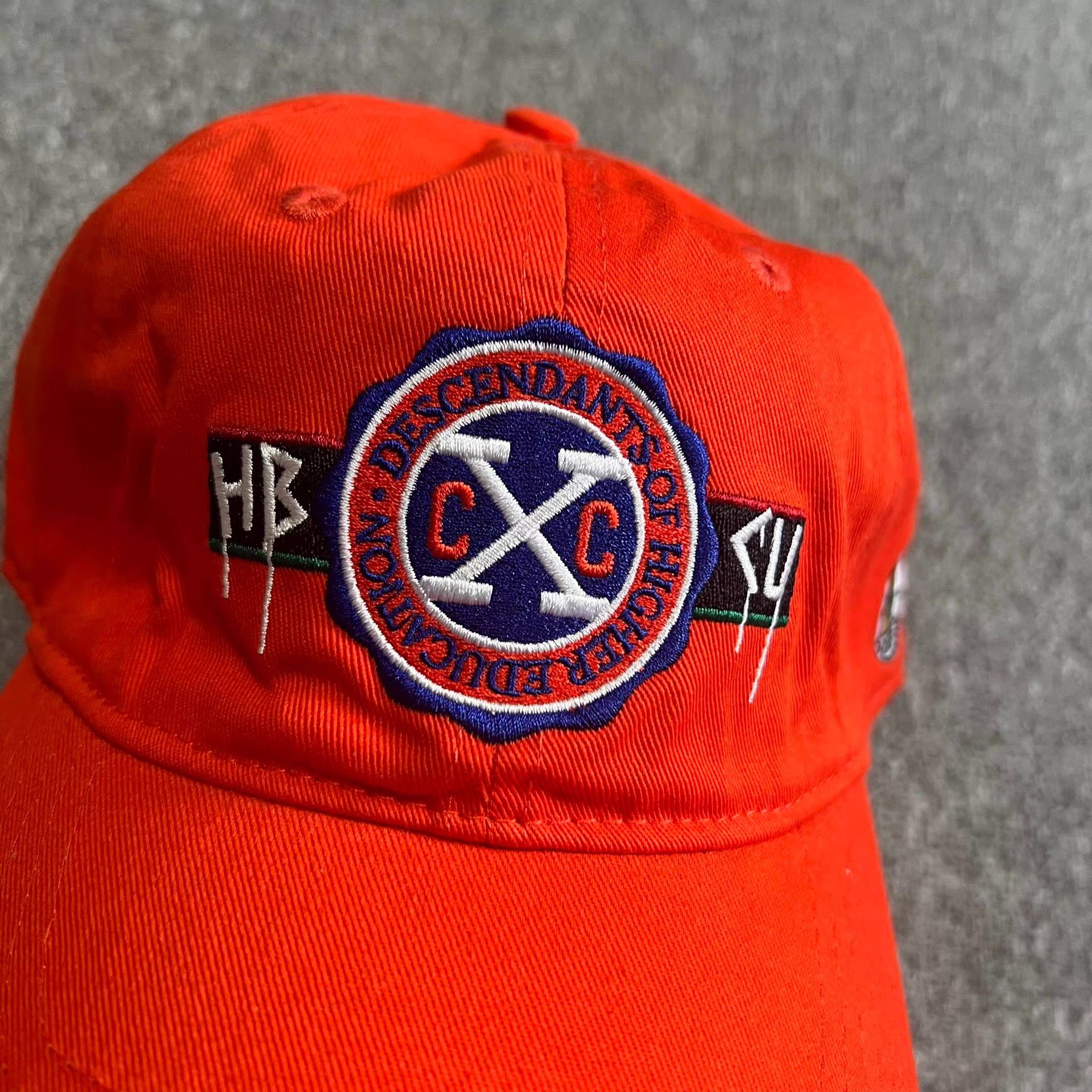 Cross Colours Cross Colours Embroidered Curved Brim Baseball Cap Q7 Size ONE SIZE - 3 Thumbnail
