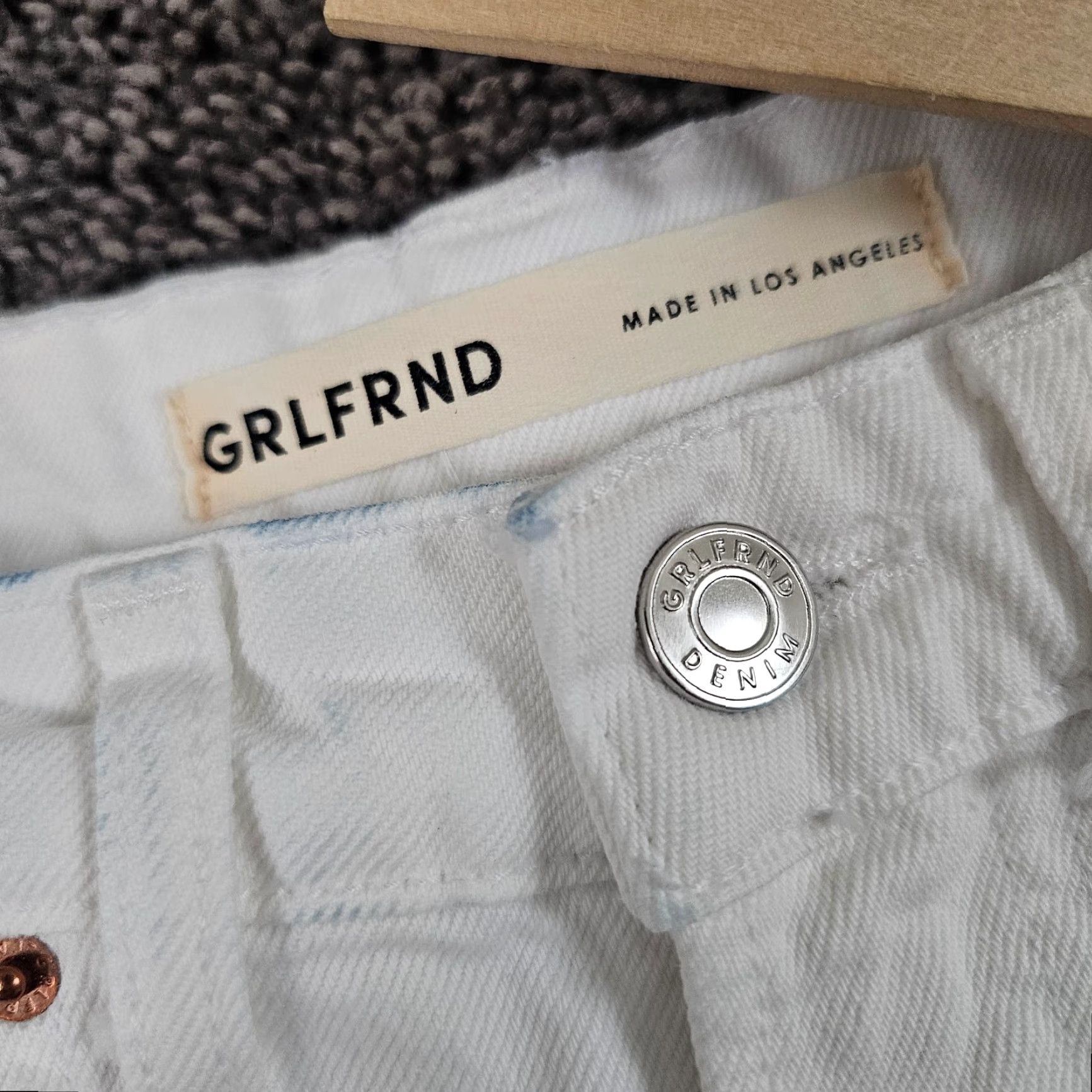 GRLFRND VINTAGE Grlfrnd Jeans Womens 28 White High Rise Straight Crop Denim 22in Inseam USA Karolina Size 28" / US 6 / IT 42 - 6 Thumbnail