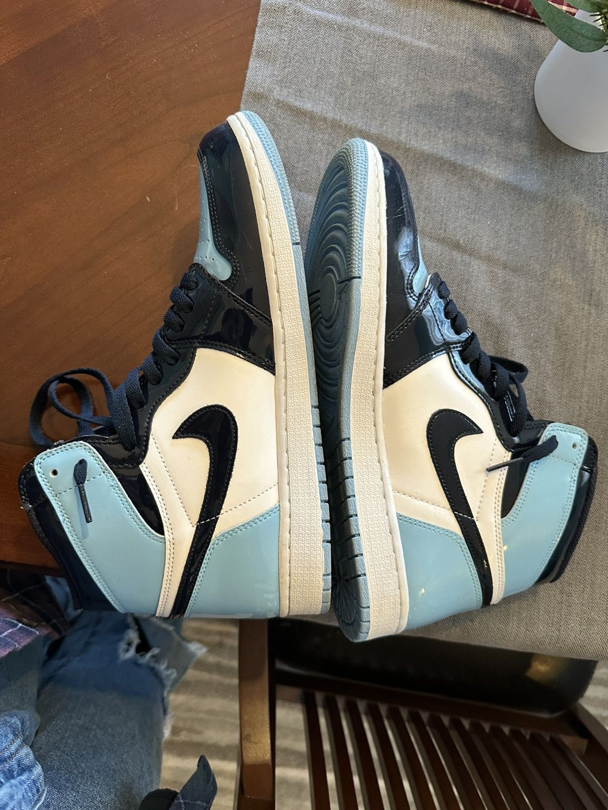 Jordan Brand Air Jordan 1 Retro OG High Top Sneaker Size US 12 / IT 42 - 3 Thumbnail