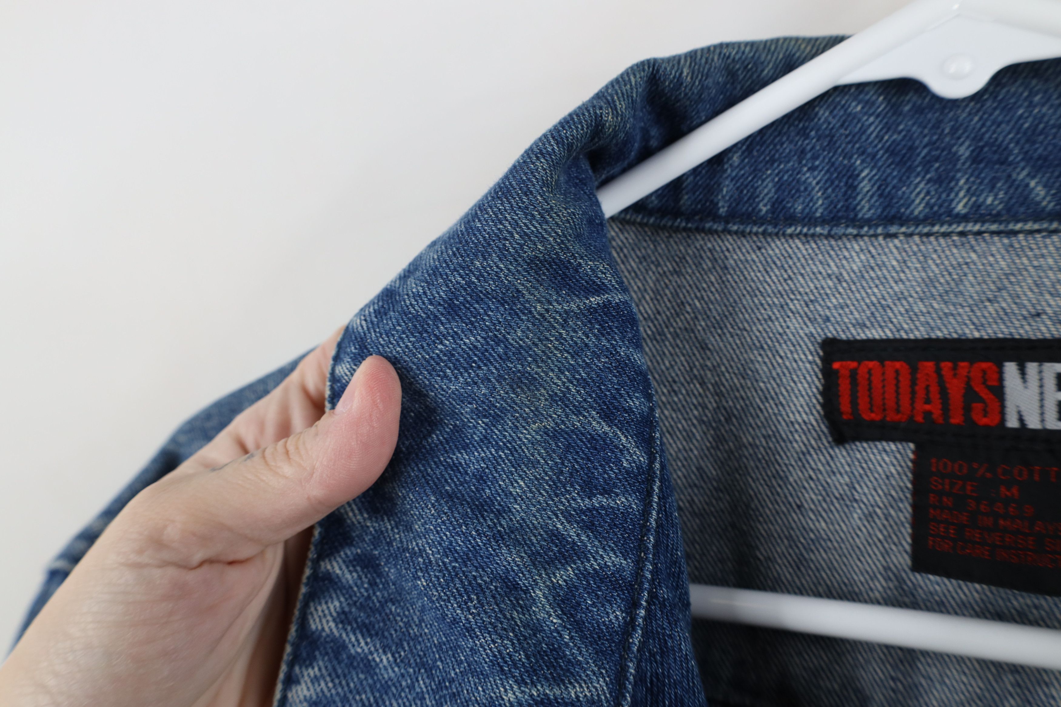 Vintage Vintage 90s Streetwear Blank Denim Jean Trucker Jacket Blue Size US M / EU 48-50 / 2 - 9 Thumbnail