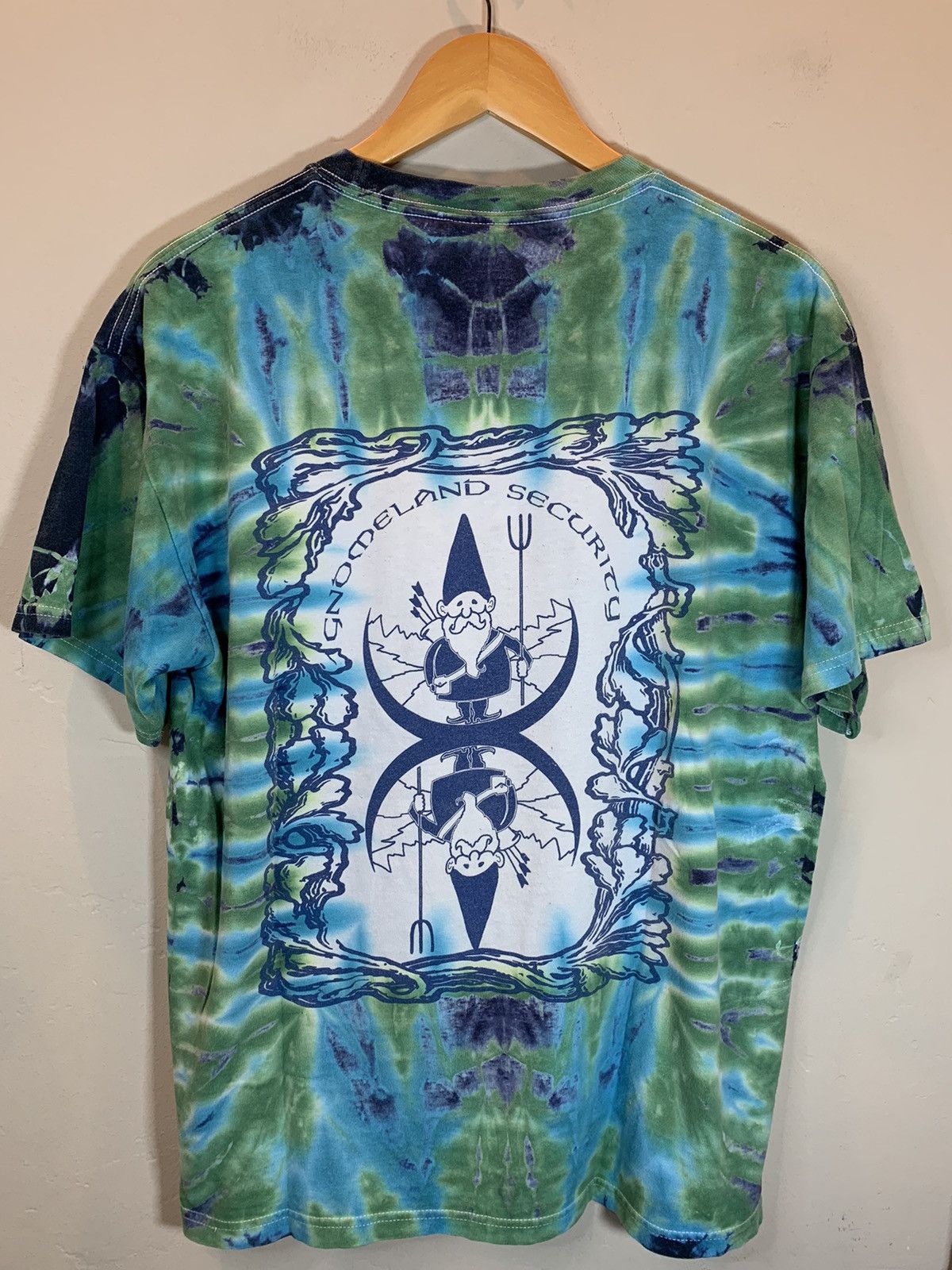 Vintage *RARE* Vintage 90’s Gnomeland Security Tie-Dye Art T-Shirt L Size US L / EU 52-54 / 3 - 2 Thumbnail