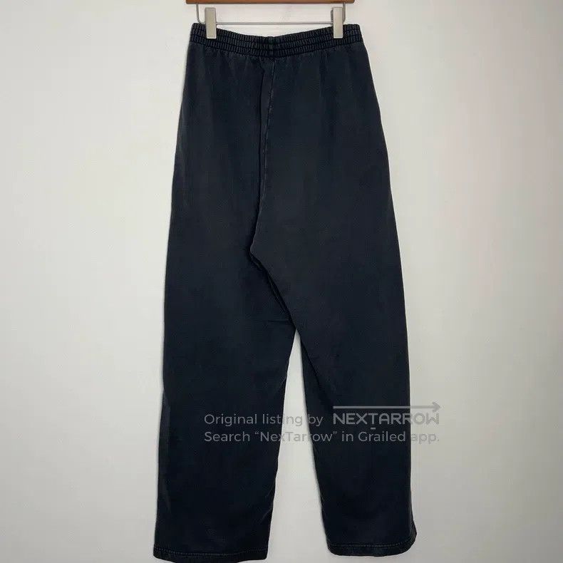 Balenciaga Balenciaga size S Embroidered side logo large logo sweatpa Size US 27 - 2 Thumbnail