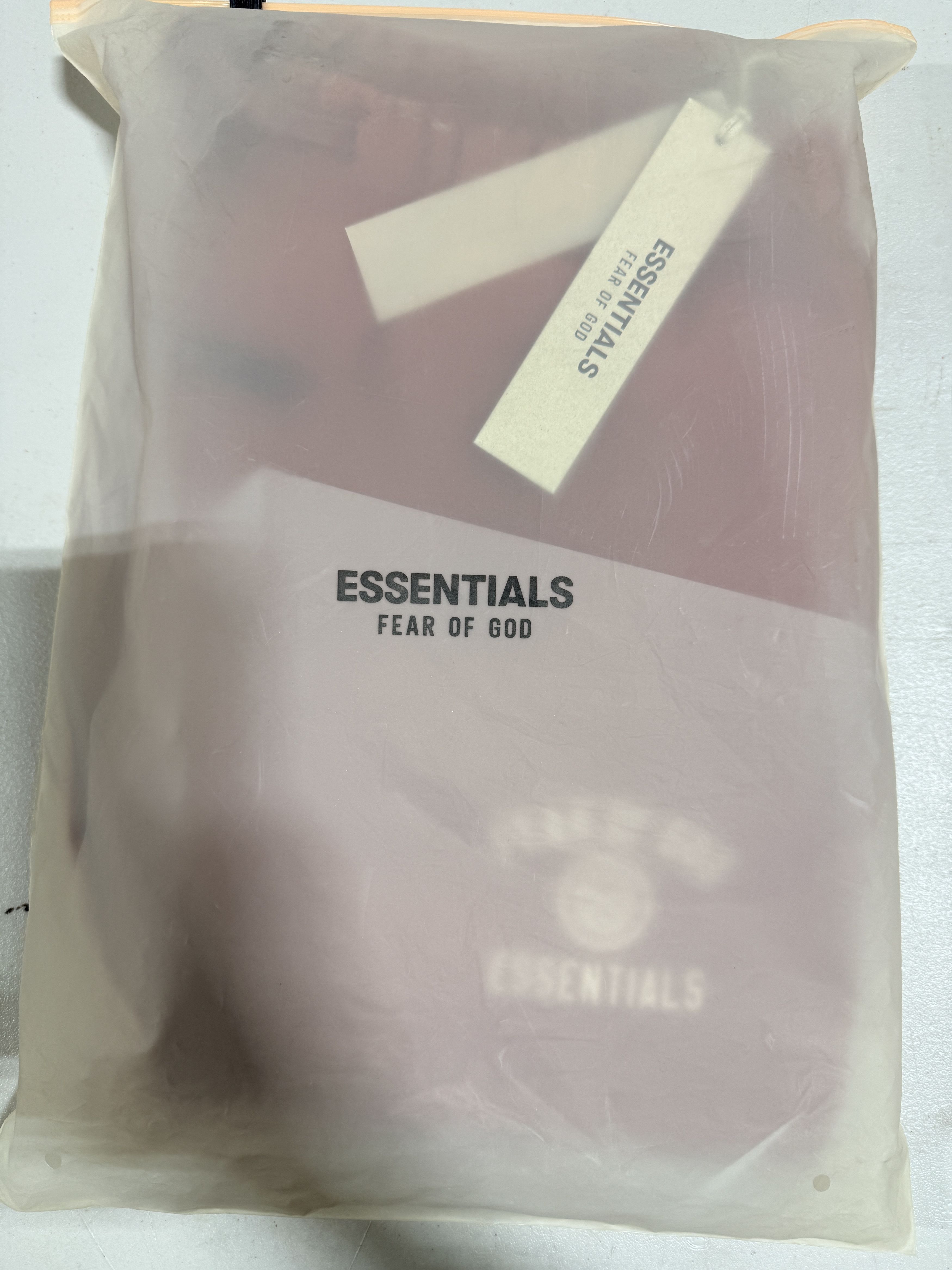 Fear of God FOG Essentials Kids Relaxed Sweatpant Crimson age 14/16 Size US 26 / EU 42 - 5 Thumbnail