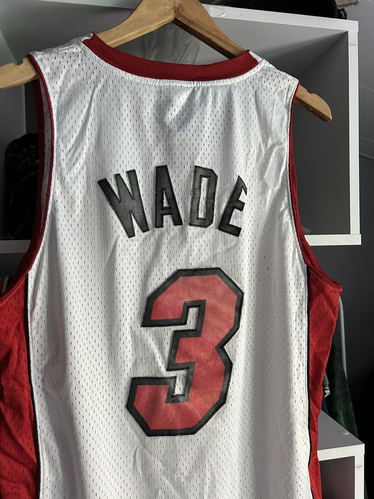 Adidas × NBA Vintage Miami Heat Dwyane Wade 3 NBA Adidas Stitched Jersey Size US S / EU 44-46 / 1 - 11 Thumbnail