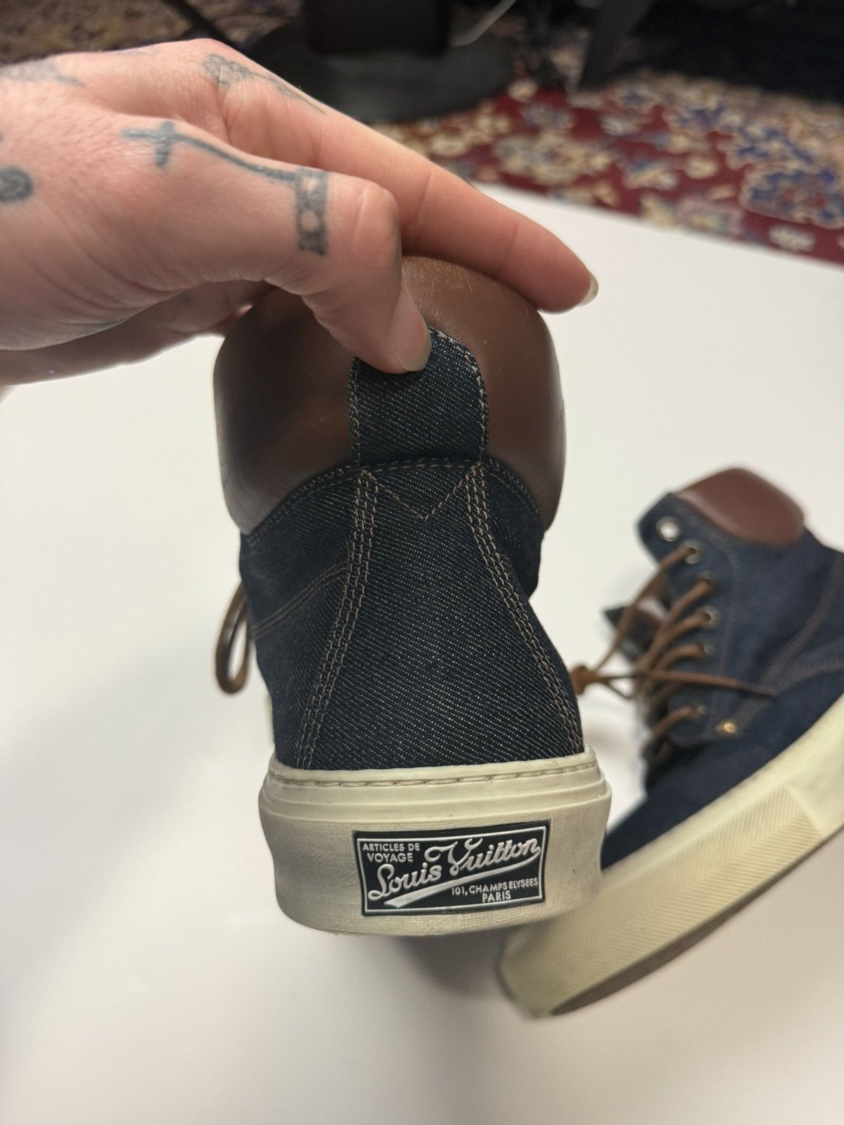 Louis Vuitton Louis Vuitton Men Shoes Denim Leather Size 9 Italy Sneakers Size US 9 / EU 42 - 4 Thumbnail
