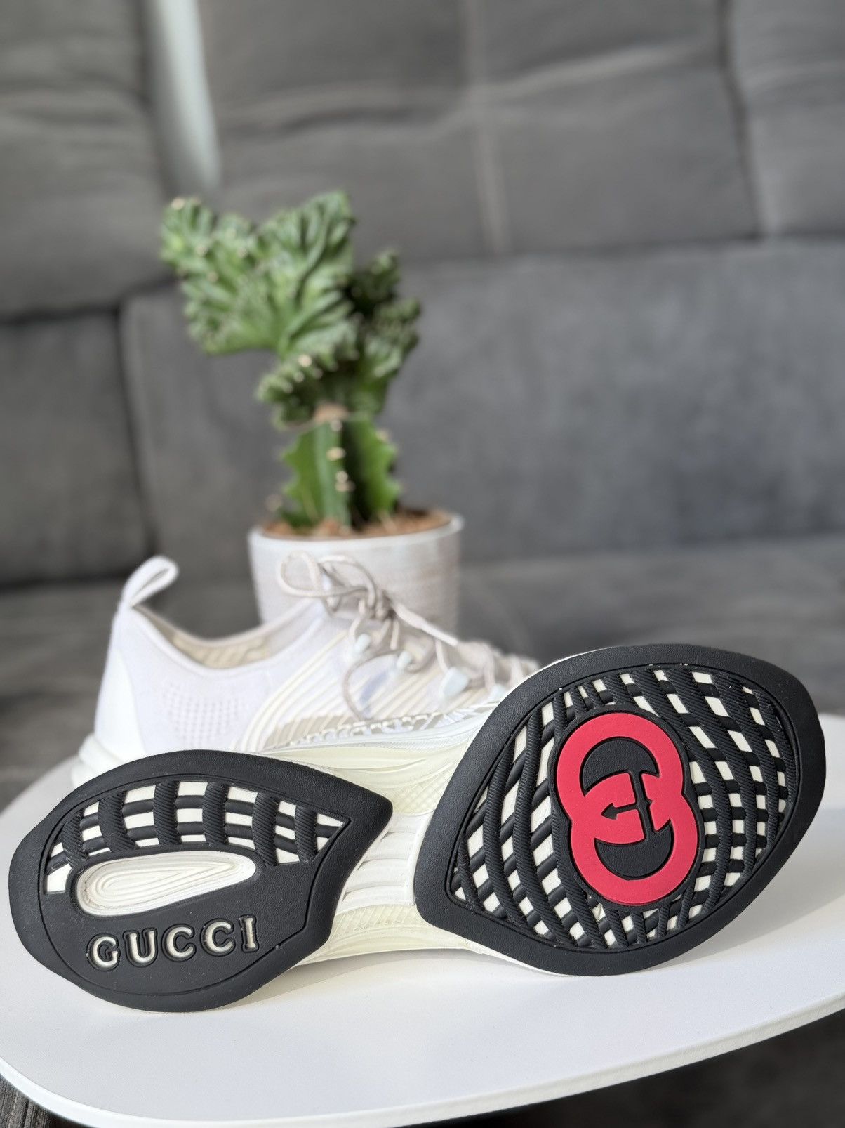 Gucci Gucci Run White Sneakers Mens Size US 12 / 45 IT Size US 12 / EU 45 - 15 Thumbnail