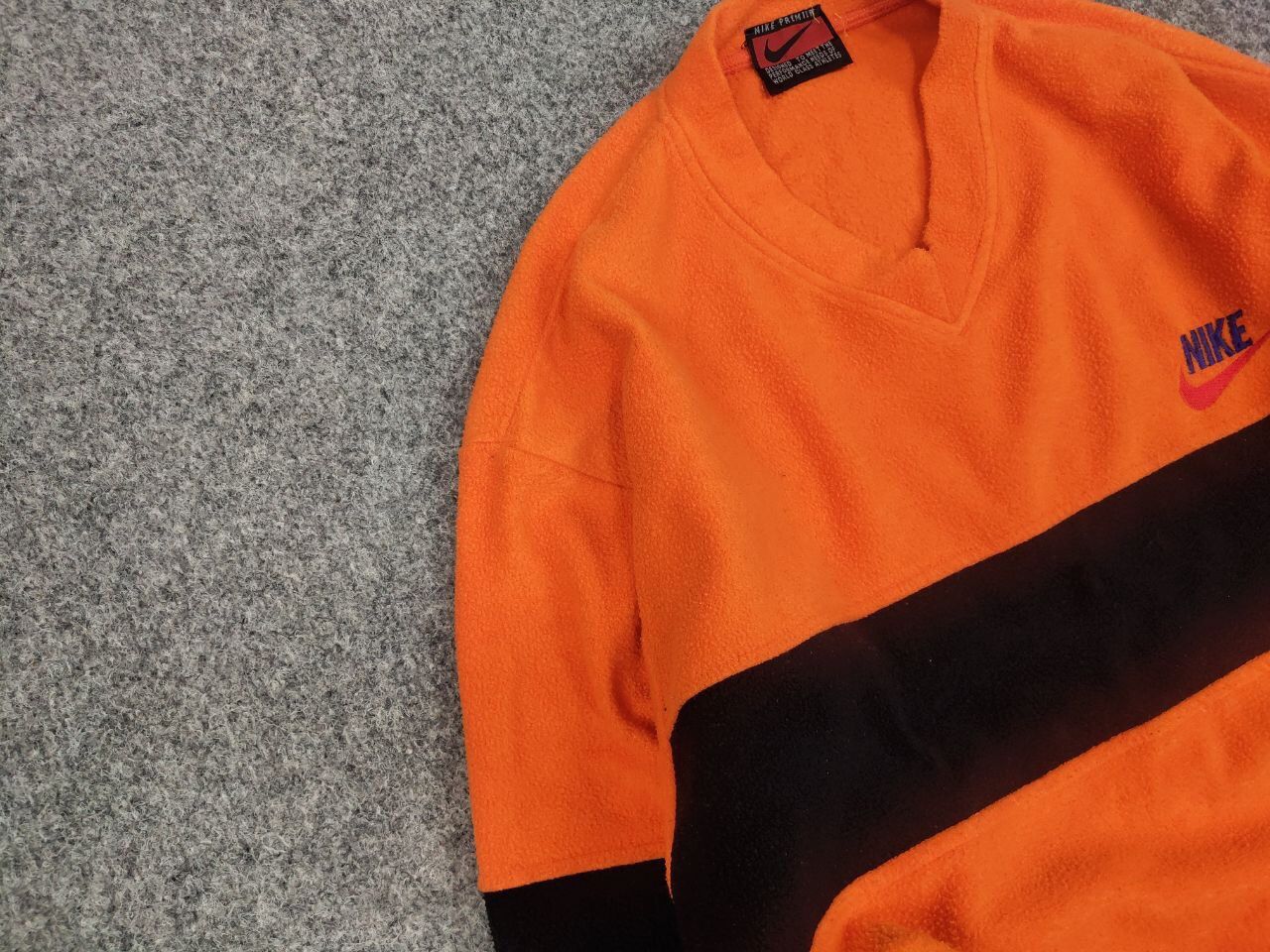 Nike Rare Vintage 80's Nike Logo Premier Orange Pullover Fleece Size US L / EU 52-54 / 3 - 8 Thumbnail