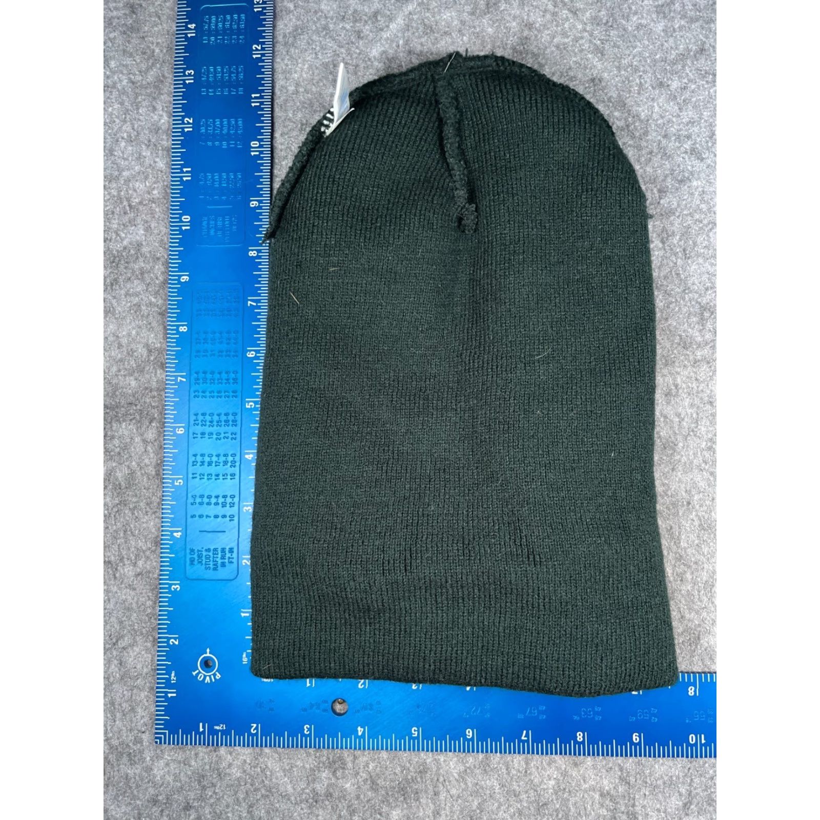 Port & Company VINTAGE University Of Wyoming Department of English Beanie Toque Adult OS Green Acrylic Size ONE SIZE - 6 Thumbnail