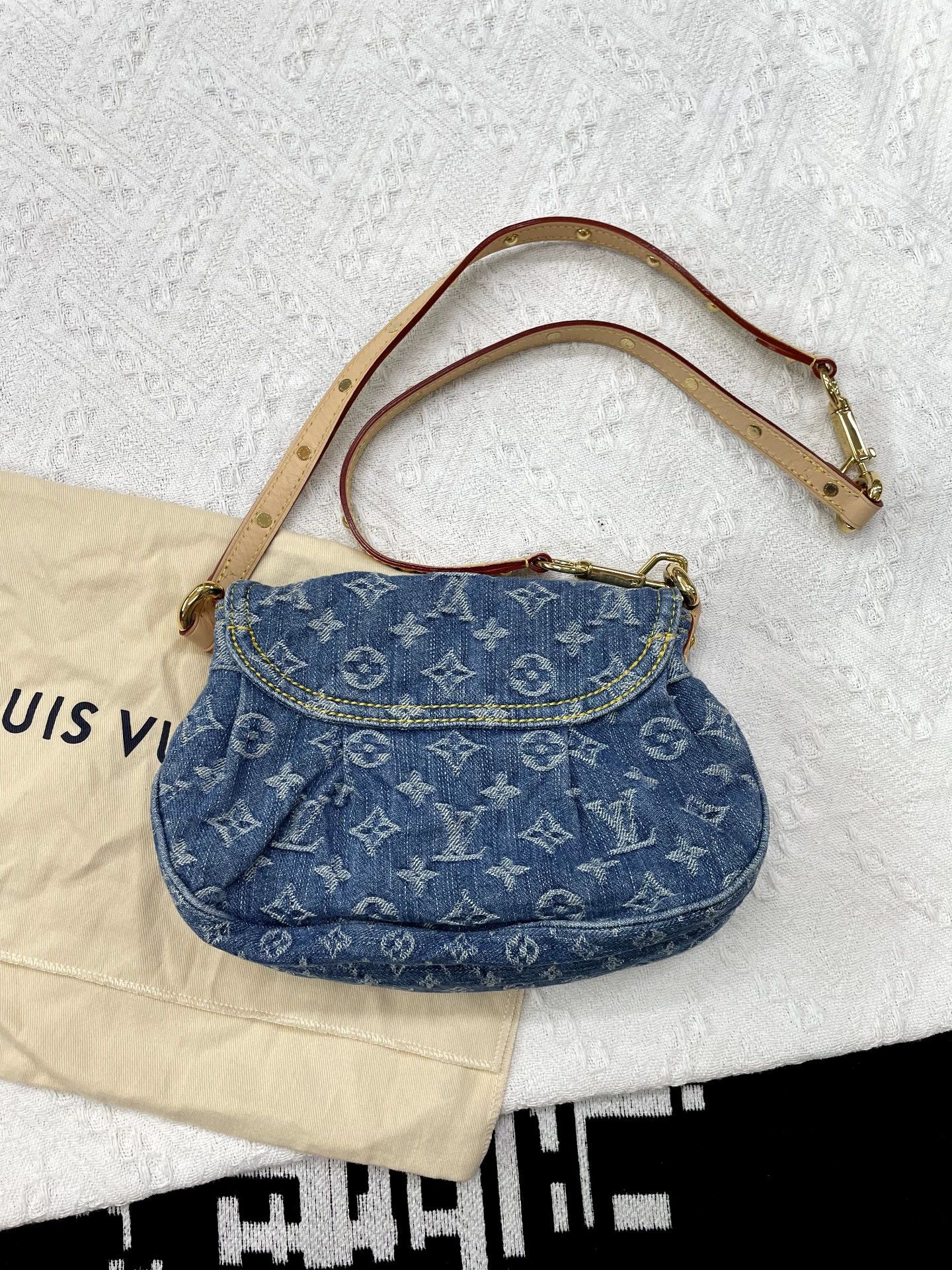 Louis Vuitton Louis Vuitton Denim Ingot Bag Sunset with dust bag Size ONE SIZE - 2 Thumbnail