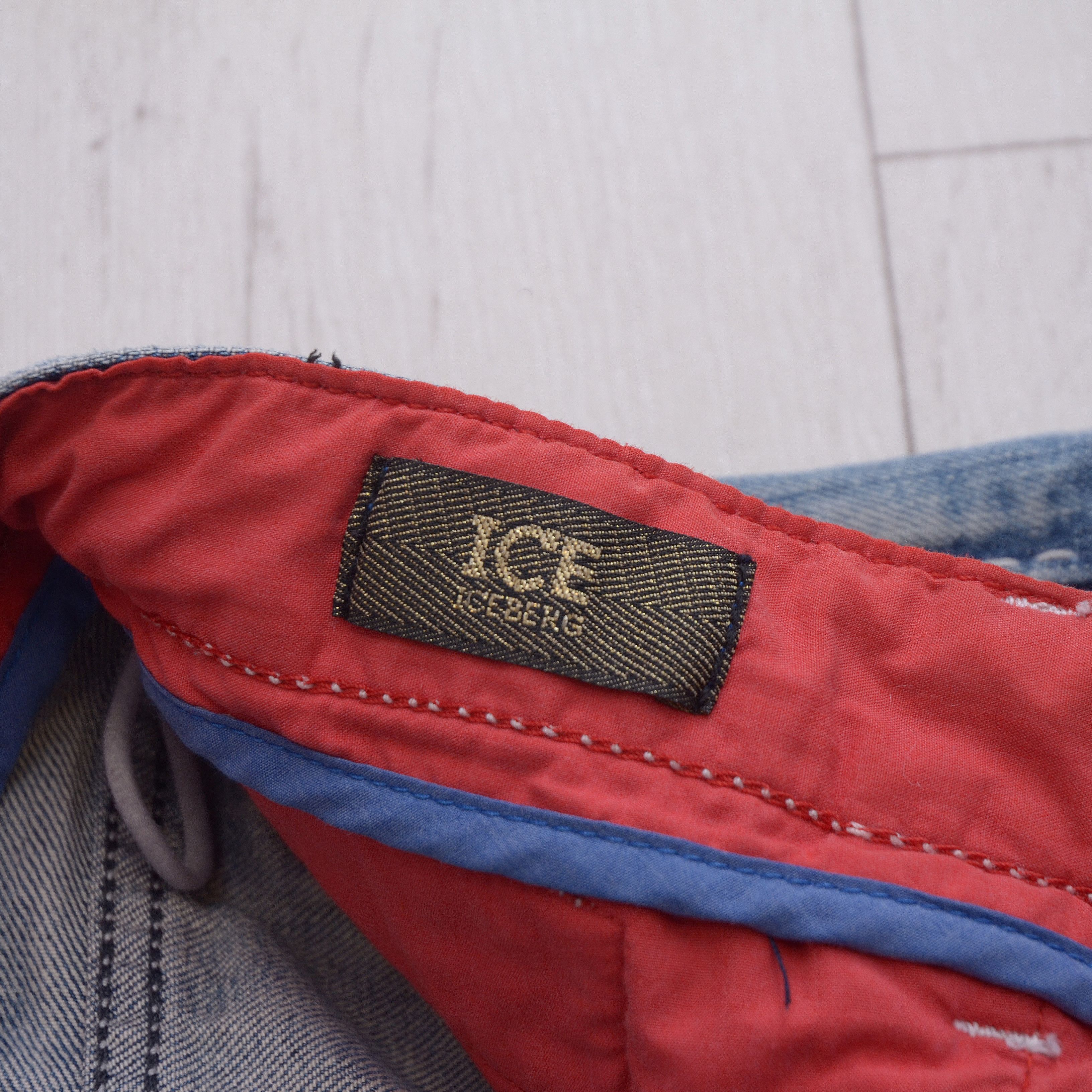 Iceberg Vintage Iceberg Jean Shorts Jorts Surfin POP Patch Logo Size US 33 - 10 Thumbnail