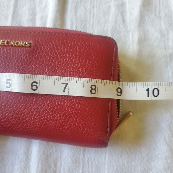 Michael Kors Michael Kors Red Zip Wallet Size ONE SIZE - 8 Thumbnail