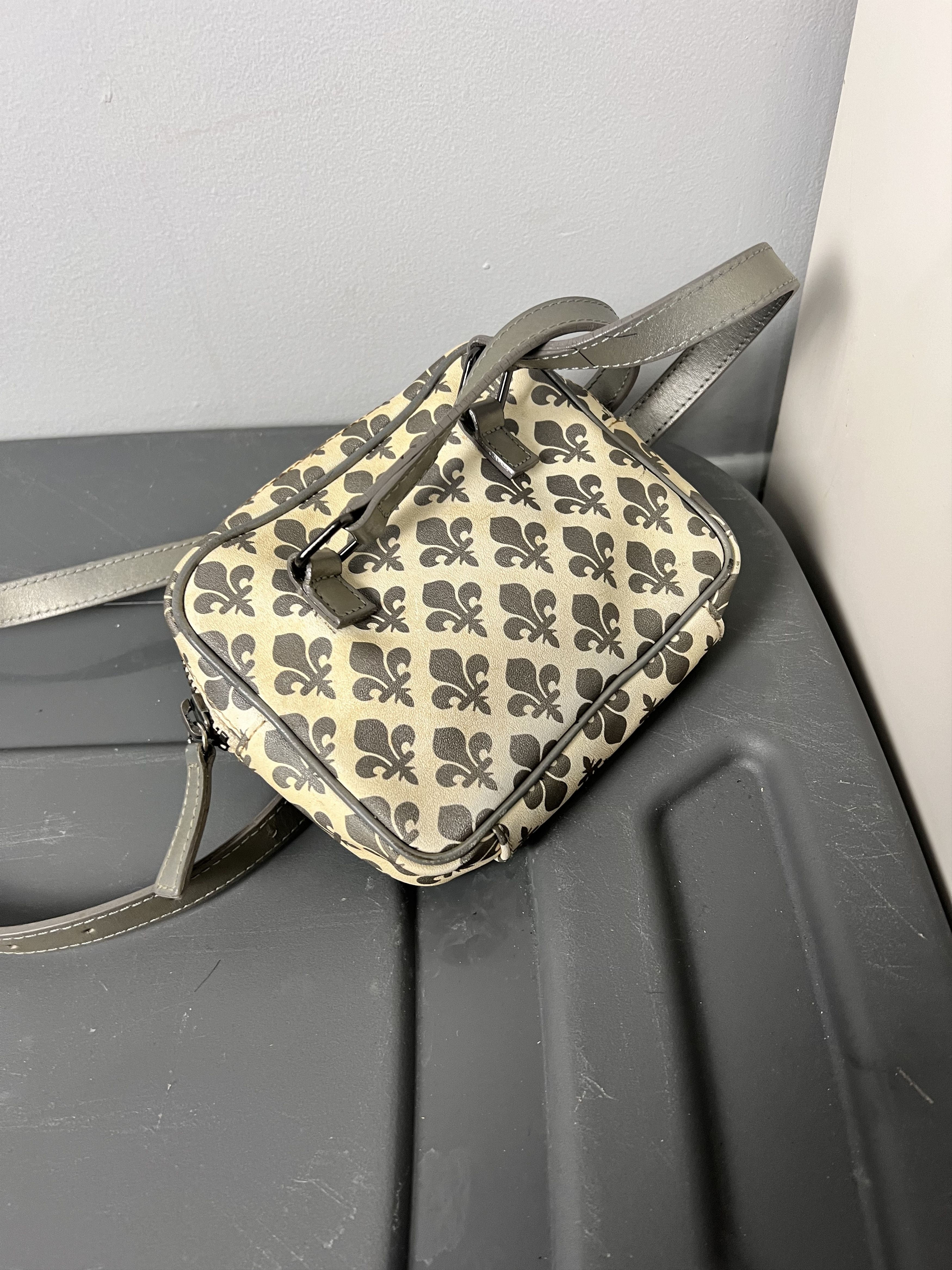 Patrick Cox Patrick Cox "Fleur" Pouch Bag Size ONE SIZE - 4 Thumbnail