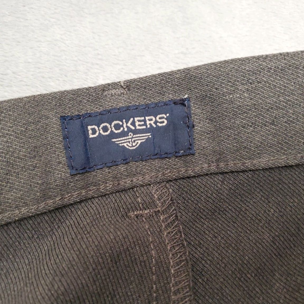 Dockers Dockers Pants Adult 36x32 Gray Dress Pleated Relaxed Cuffed Belt Loops Zip Straight Leg Solid Mens Size US 36 / EU 52 - 5 Thumbnail