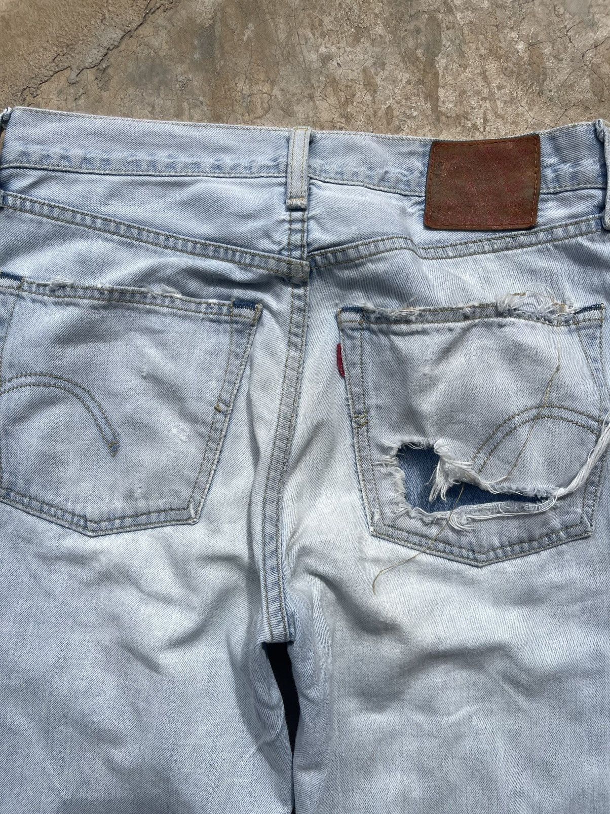 Levi's Vintage Levi’s 502 Light Wash Thrashed Distressed Denim Size US 30 / EU 46 - 13 Thumbnail
