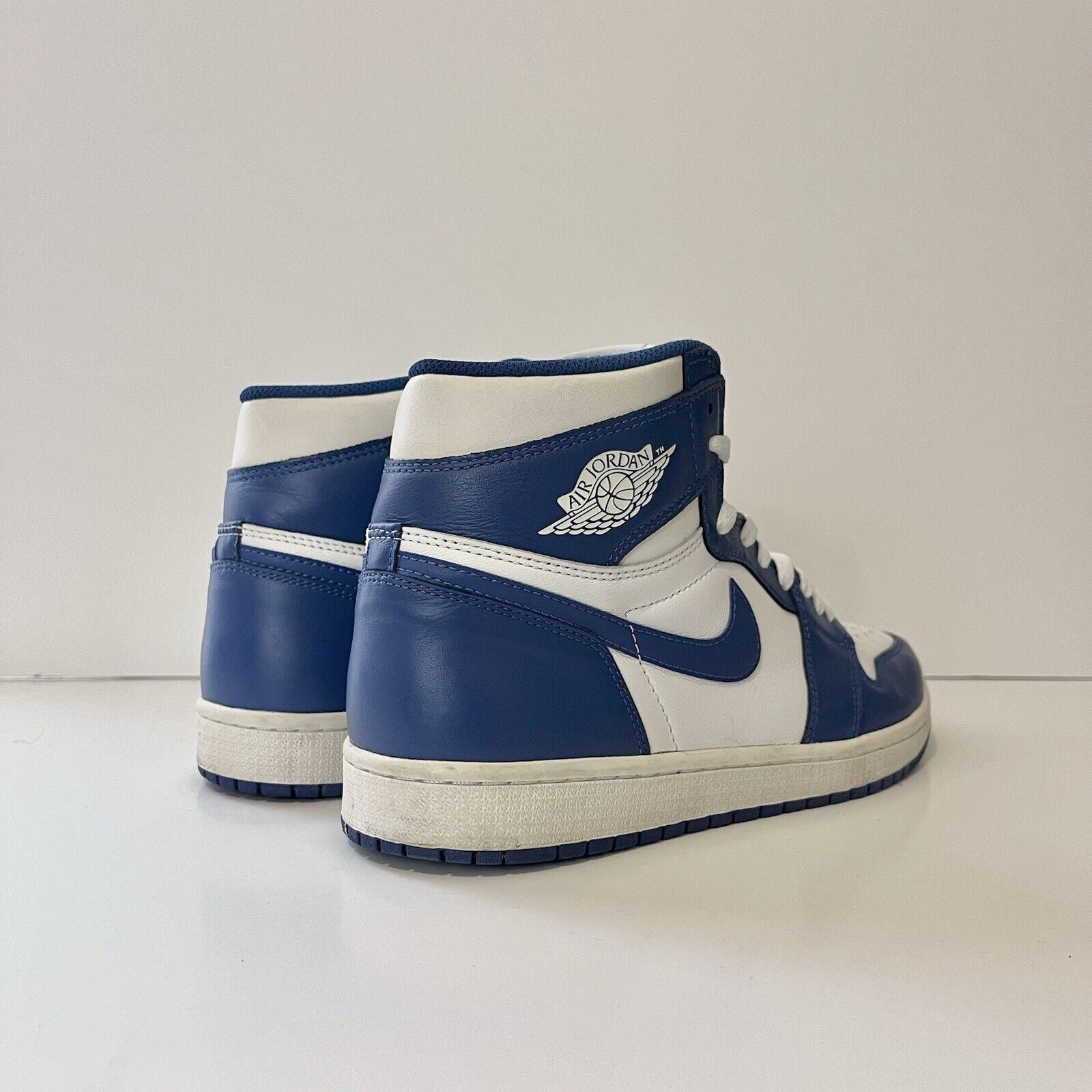 Jordan Brand 2016 Nike Air Jordan Retro 1 I OG Storm Blue 555088-127 10 Size US 10 / EU 43 - 4 Thumbnail