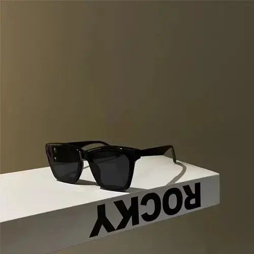 Vintage Vintage square frame sunglasses Size ONE SIZE - 1 Thumbnail