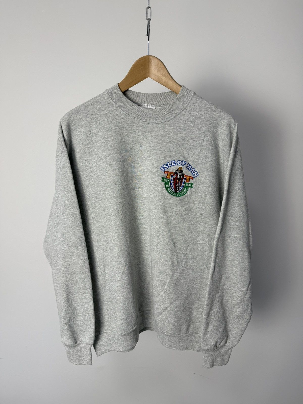 Vintage Vintage 90s Isle Of Man Racing Sweatshirt Size US L / EU 52-54 / 3 - 1 Thumbnail