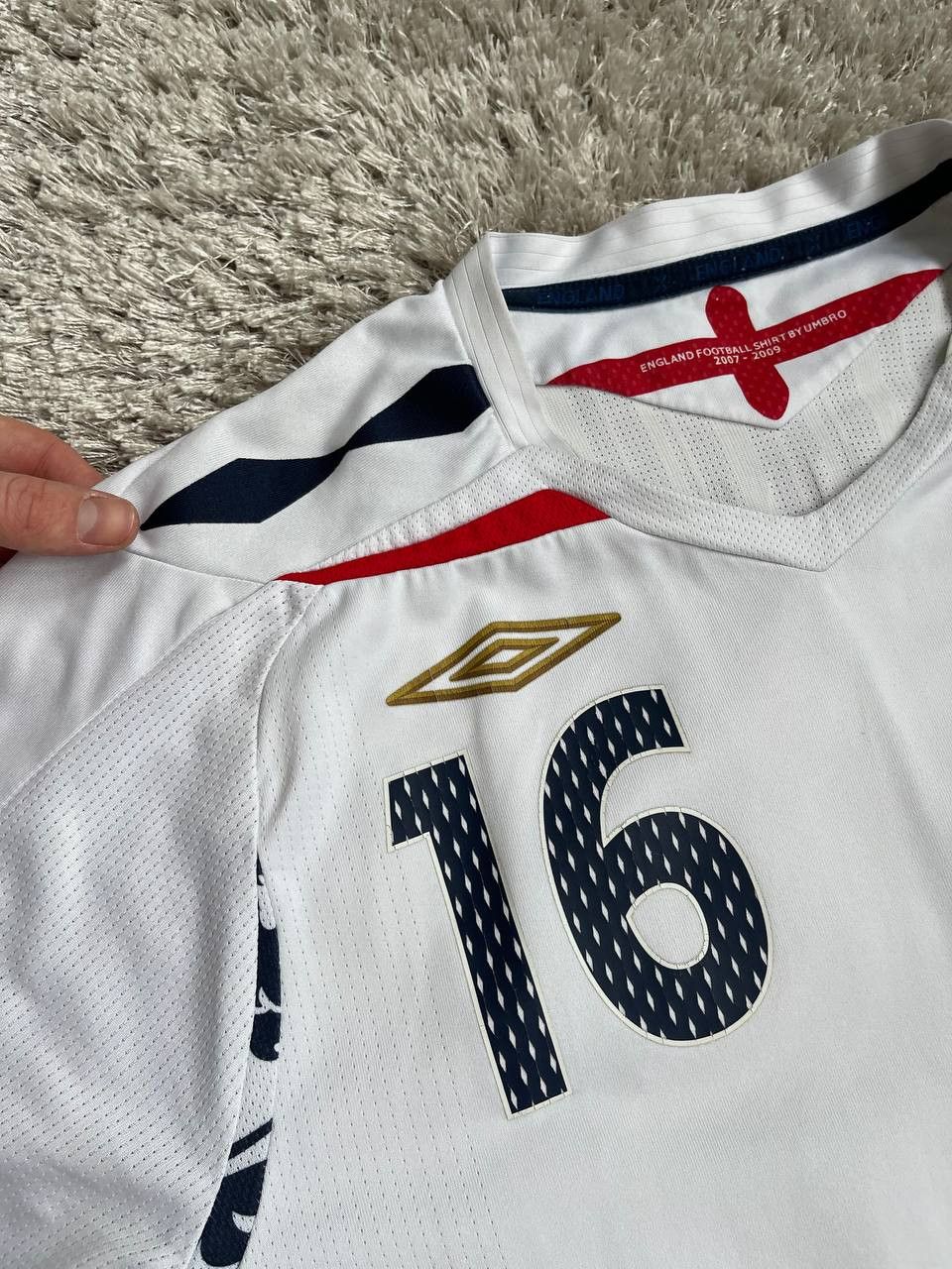 Umbro × Vintage ENGLAND 2007 2009 HOME SHIRT JERSEY UMBRO LENNON Size US M / EU 48-50 / 2 - 5 Thumbnail