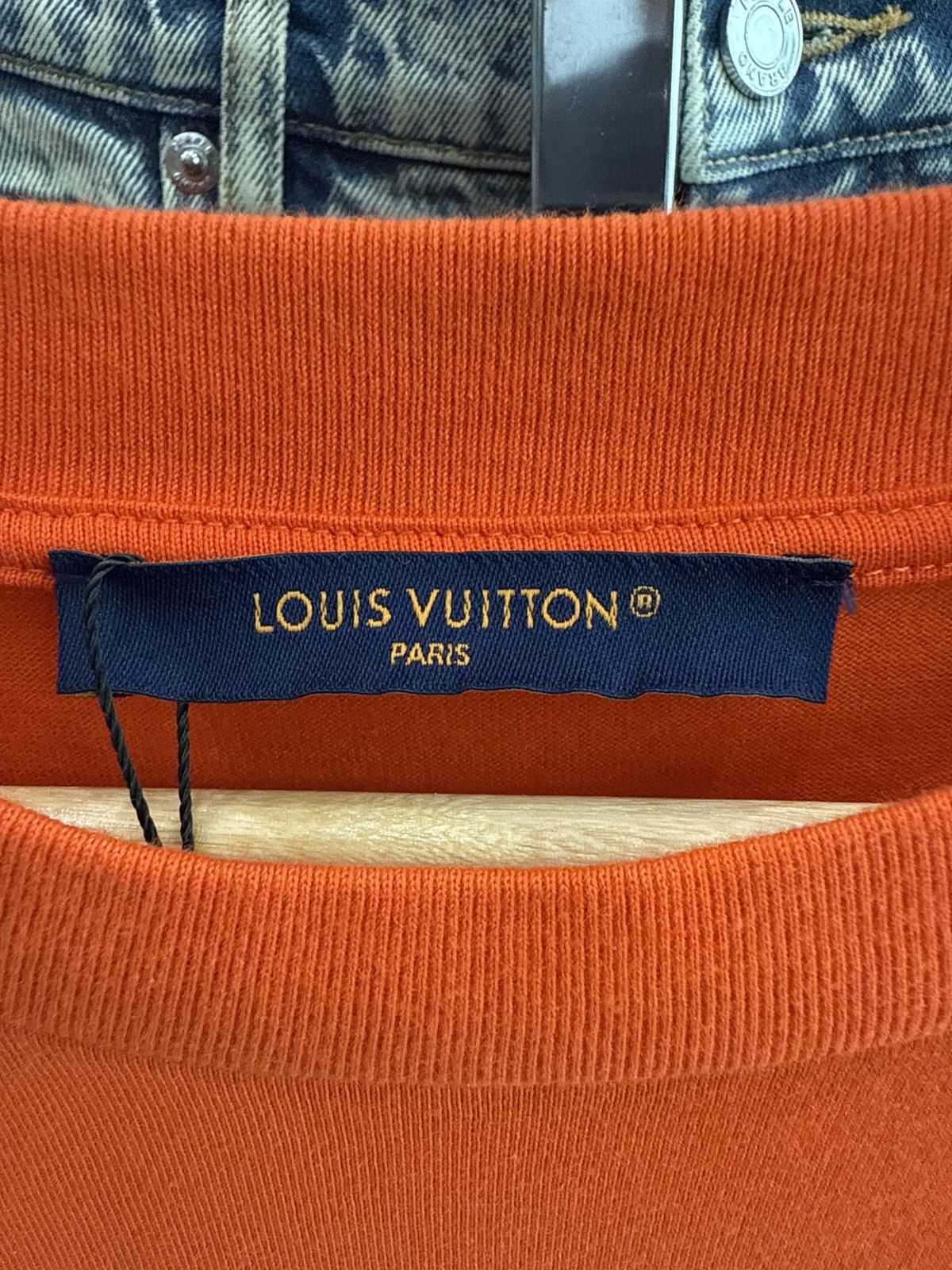 Louis Vuitton Louis Vuitton Wave Logo Tee Orange size XXL Size US XXL / EU 58 / 5 - 8 Thumbnail