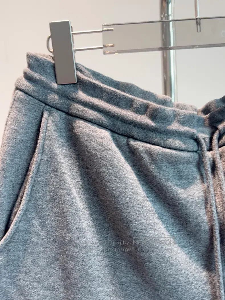 Thom Browne Thom Browne size 3 Gray Striped Shorts Size US 28 / EU 44 - 2 Thumbnail