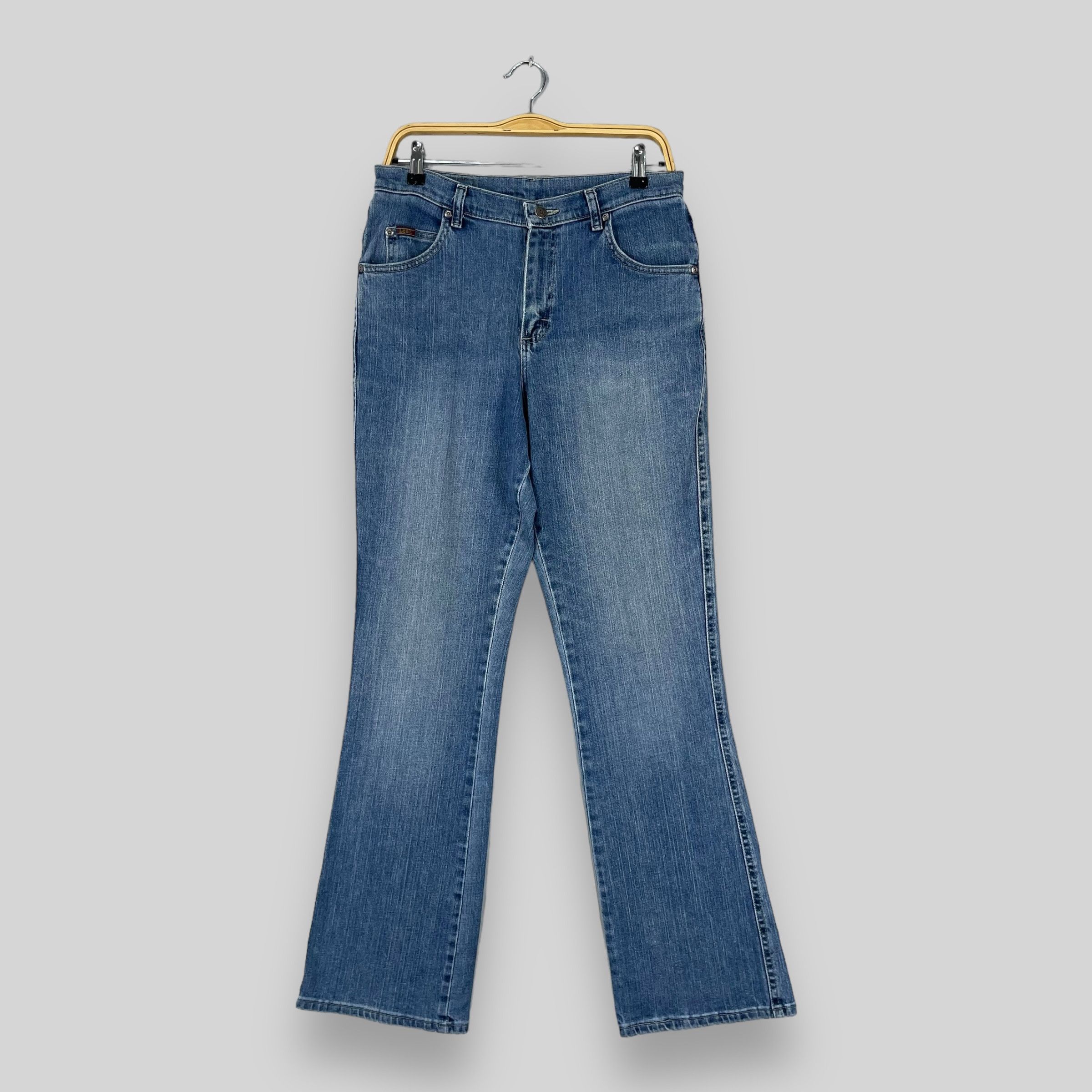Lee × Vintage Size 30 Vintage Lee Uneven Faded Bootcut Reconstruct Jeans Size 30" / US 8 / IT 44 - 1 Thumbnail
