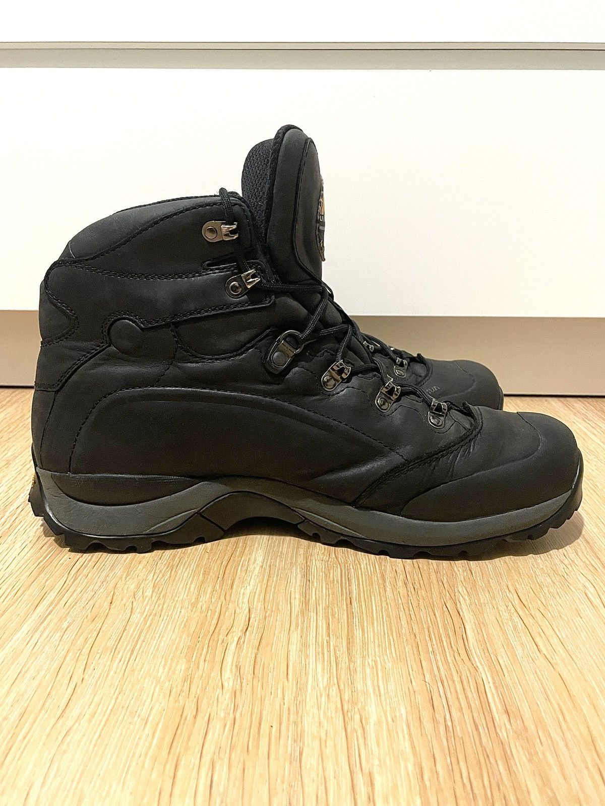 La Sportiva La Sportiva Trek GTX Hiking Boots EU46 Gore-Tex Vibram 90s Size US 12.5 / EU 45-46 - 9 Thumbnail