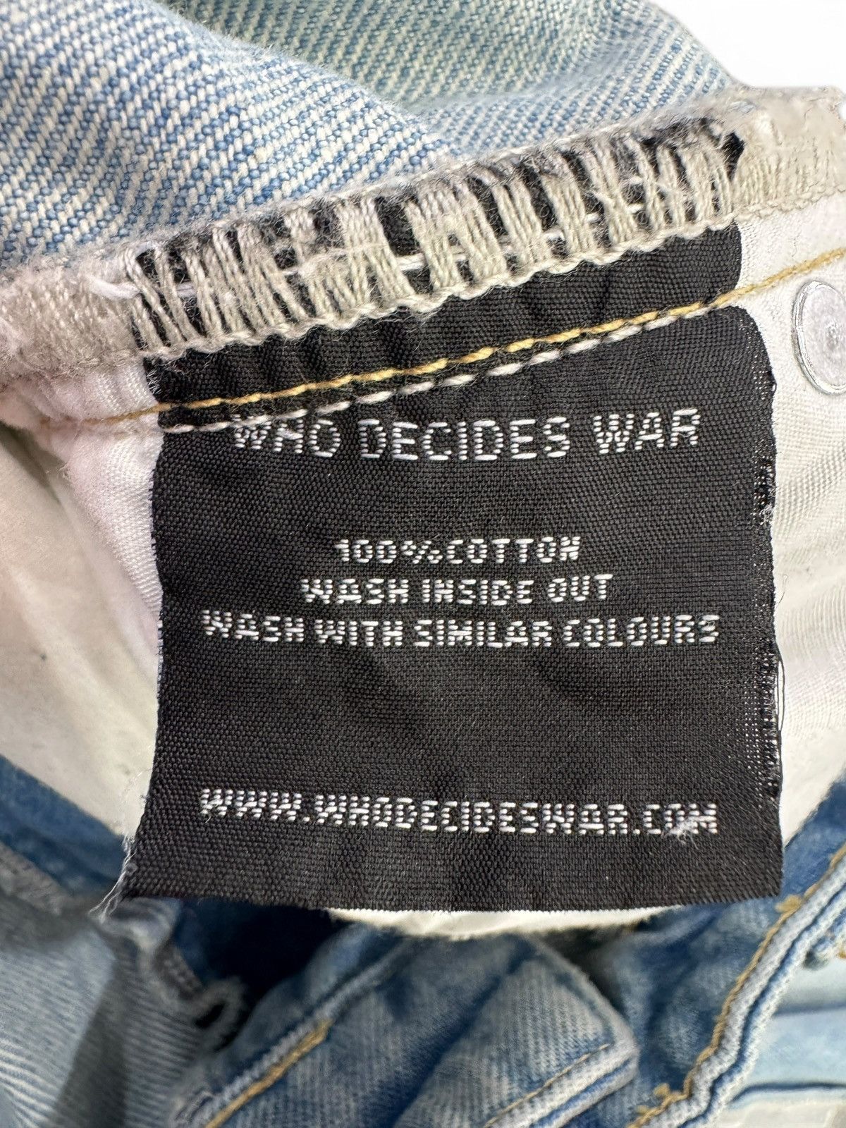 Who Decides War Who Decides War White Blue Denim Shorts Size US 34 / EU 50 - 8 Thumbnail