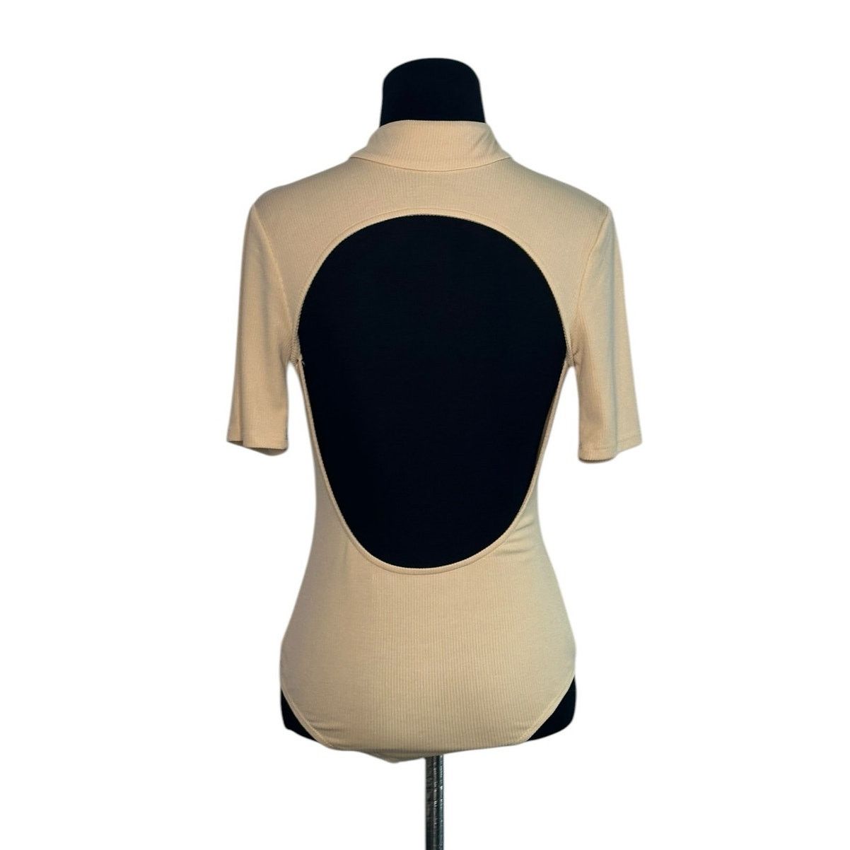 REVOLVE H:ours beige short sleeves open back bodysuit size small Size S / US 4 / IT 40 - 2 Thumbnail