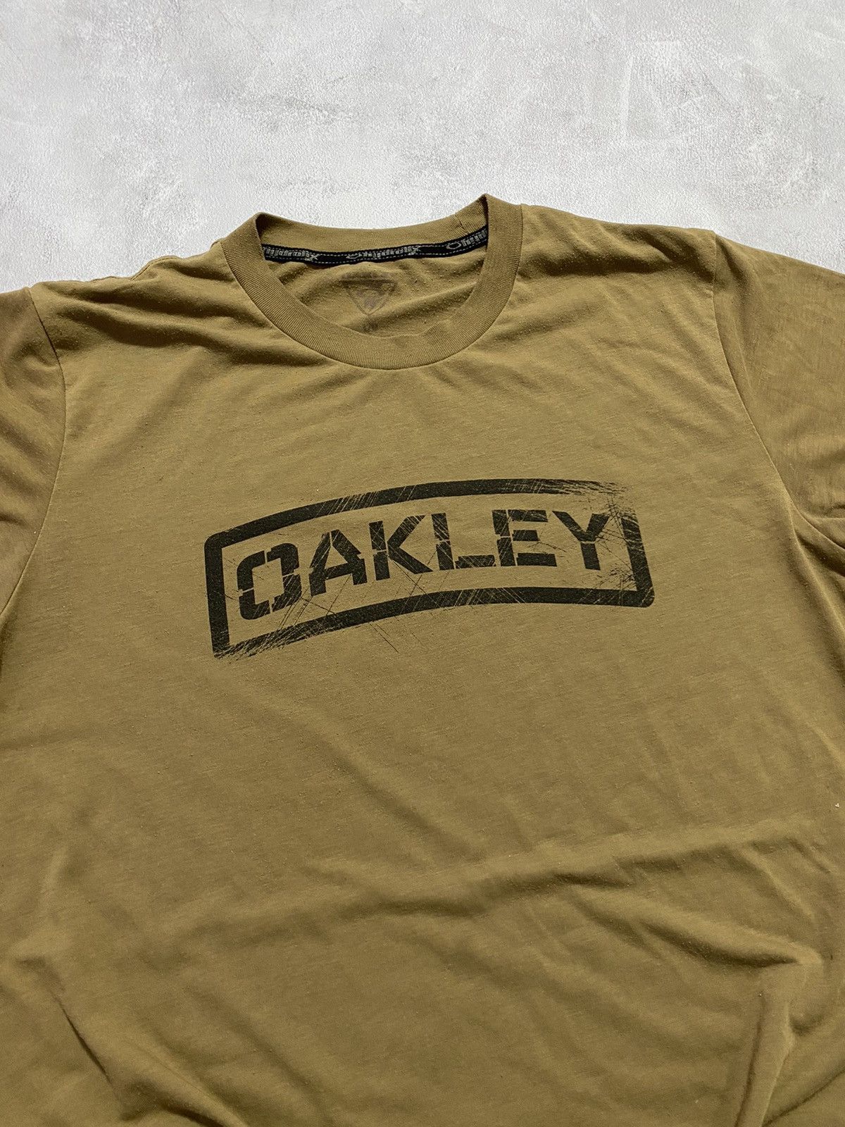 Oakley 🫒 Vintage 90s T-Shirt OAKLEY Olive Printed Size US L / EU 52-54 / 3 - 2 Thumbnail