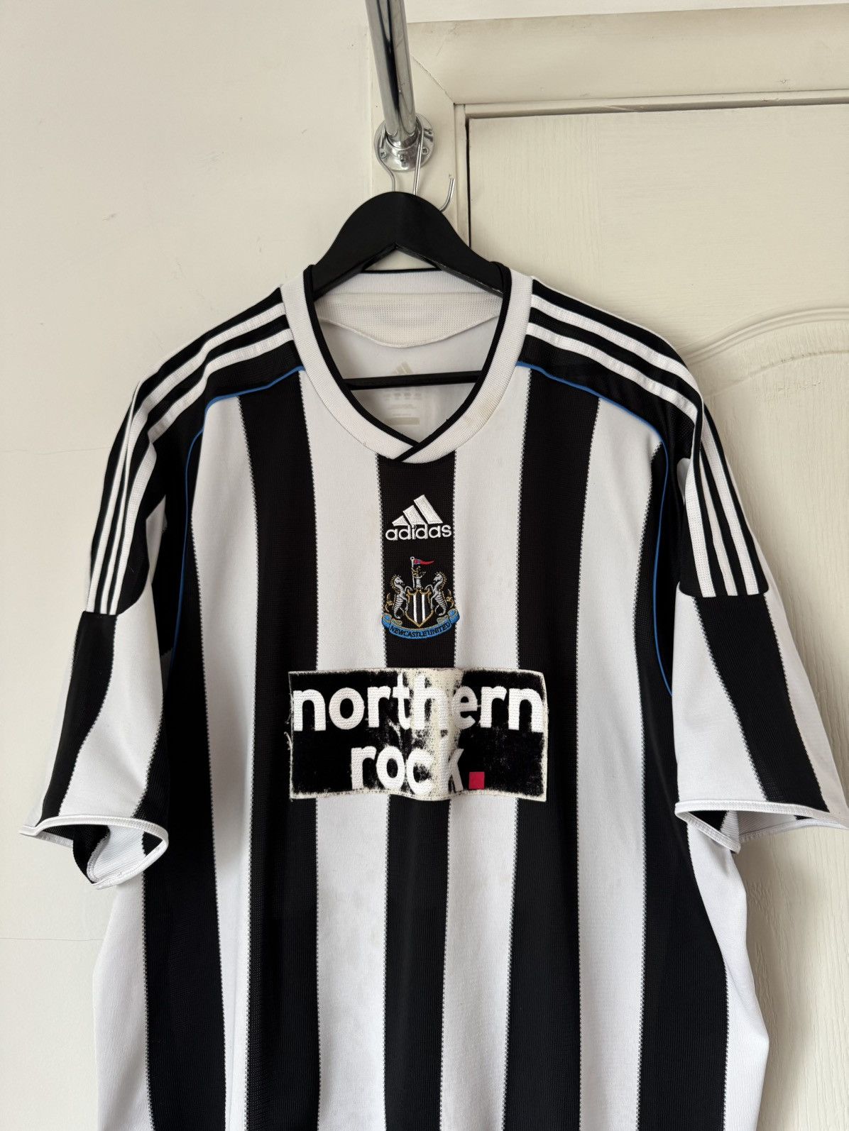Chelsea Soccer Adidas New Castle 2009 Soccer Home Jersey Used Size US XL / EU 56 / 4 - 2 Thumbnail