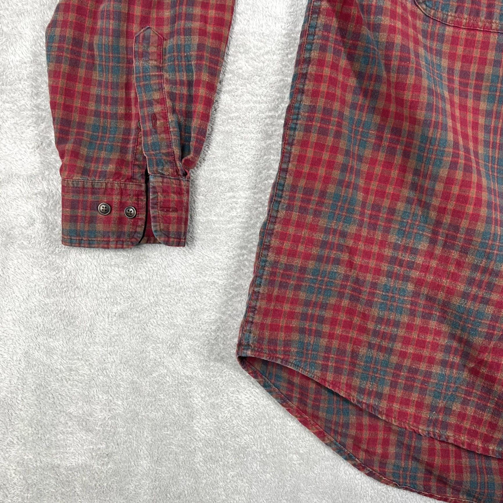 Gap Gap Button-Up Shirt Mens L Long Sleeve Plaid Flannel Red Multicolor Pocket Casual Outdoor Fall Winter EUC Size US L / EU 52-54 / 3 - 7 Thumbnail