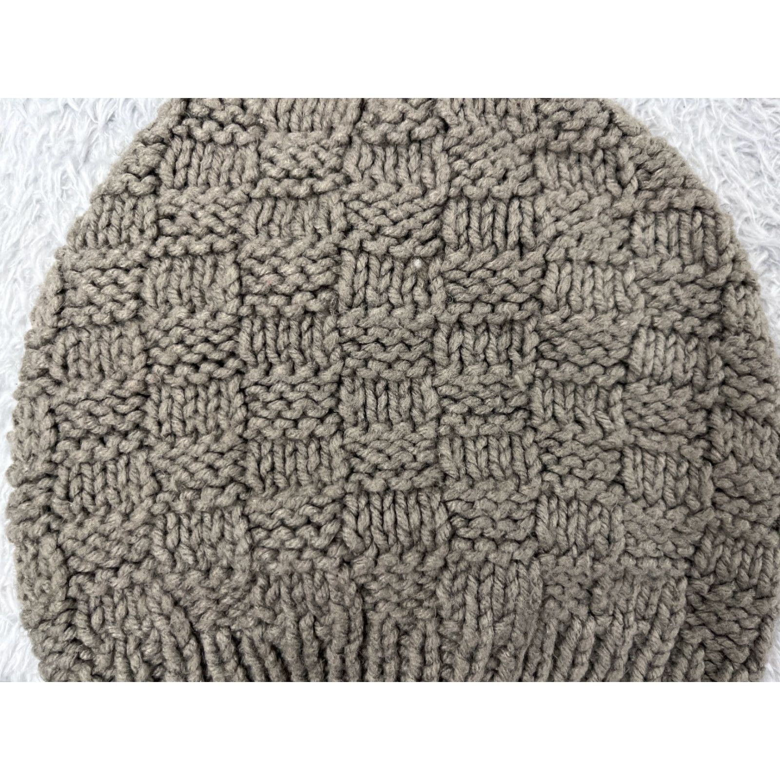 Vintage Beanie Beanie Toque Womens One Size Gray Knit Polyester Blend Basketweave Snow Ski Activewear Casual Size ONE SIZE - 2 Thumbnail