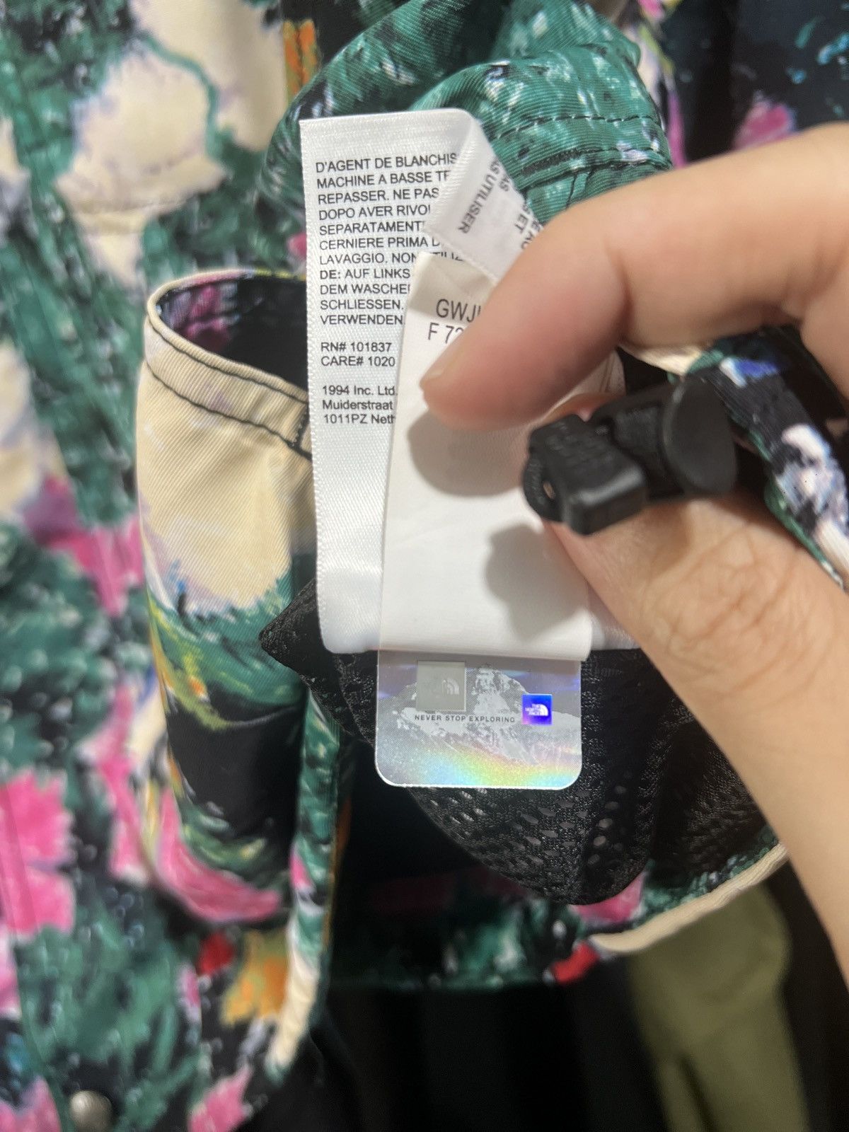 Supreme Supreme the north face jacket Size US L / EU 52-54 / 3 - 5 Thumbnail