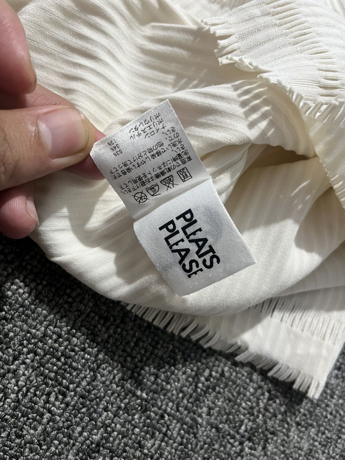 Pleats Please Issey Miyake Pleats please issey miyake a.poc top Size M / US 6-8 / IT 42-44 - 7 Thumbnail