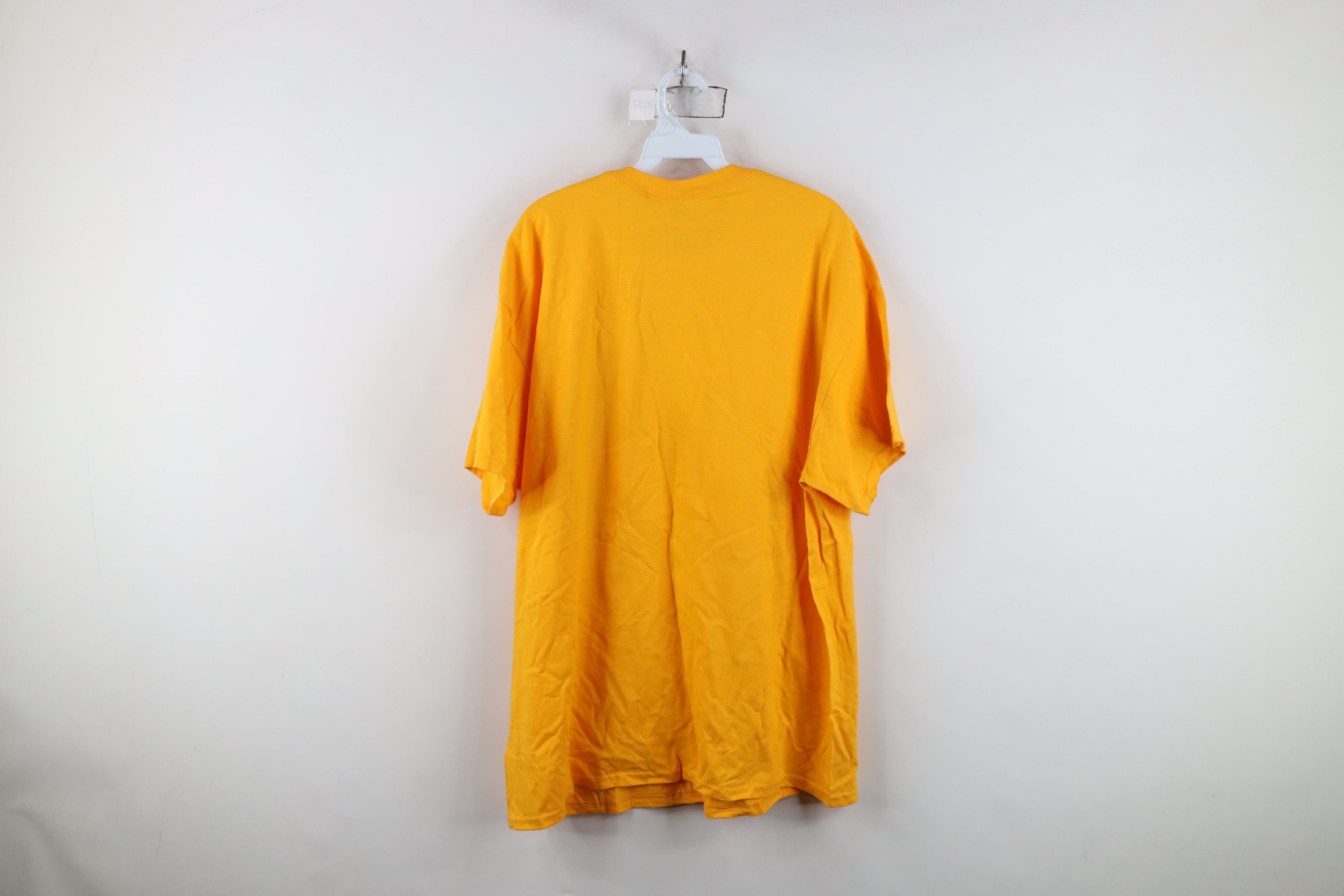 Vintage Y2K 2016 Cavaliers Basketball NBA Champions T-Shirt Yellow Size US XL / EU 56 / 4 - 13 Thumbnail
