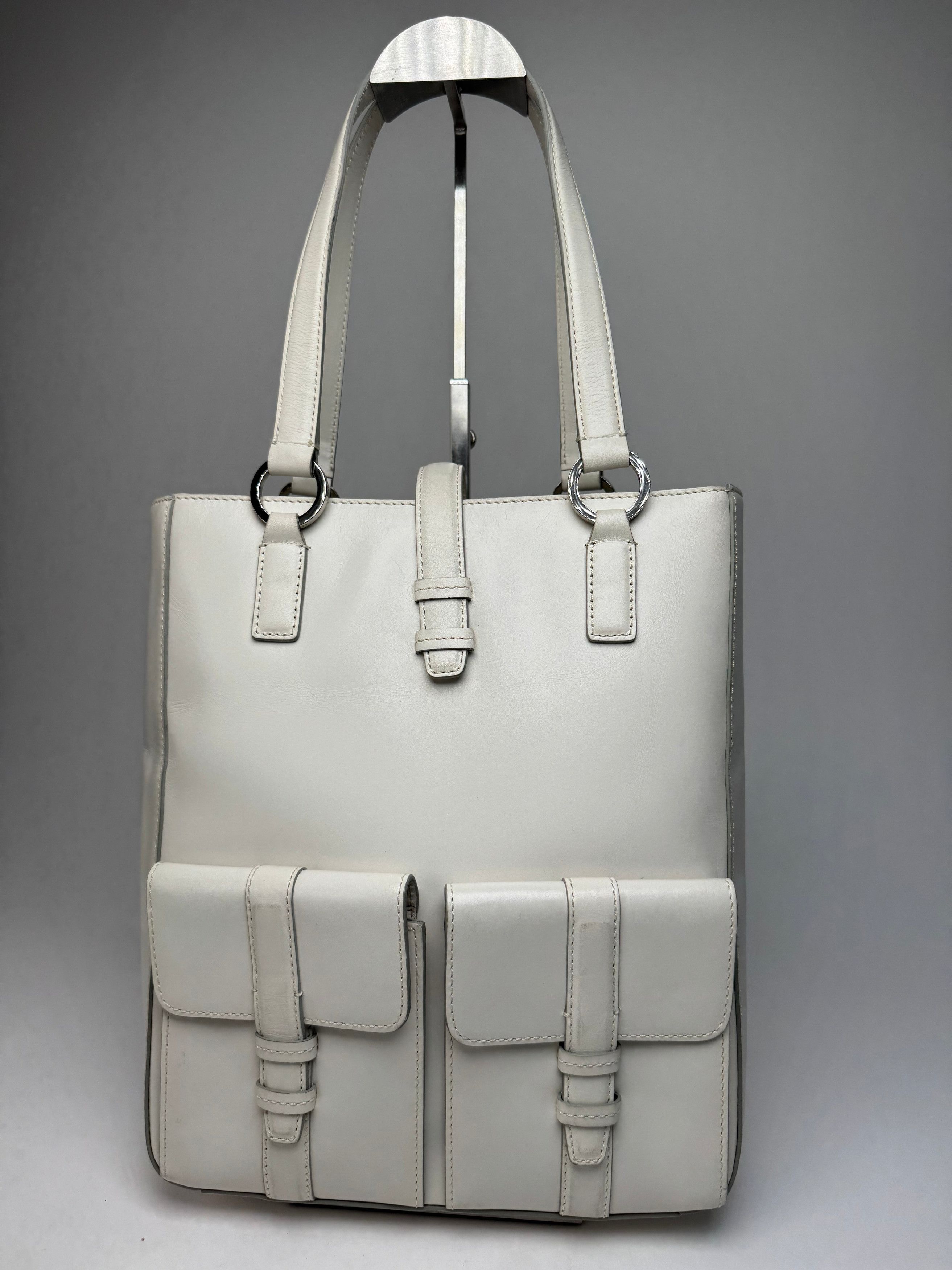 Givenchy Vintage Leather Handbag White Size ONE SIZE - 1 Thumbnail