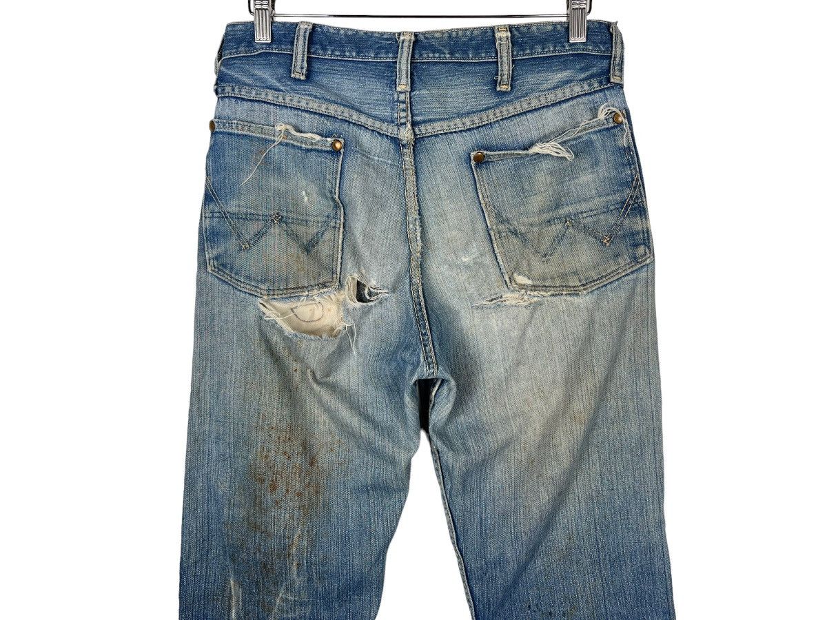 Vintage 🔥 1960s VINTAGE WRANGLER BLUE BELL DYED DISTRESSED DENIM Size US 31 - 9 Thumbnail