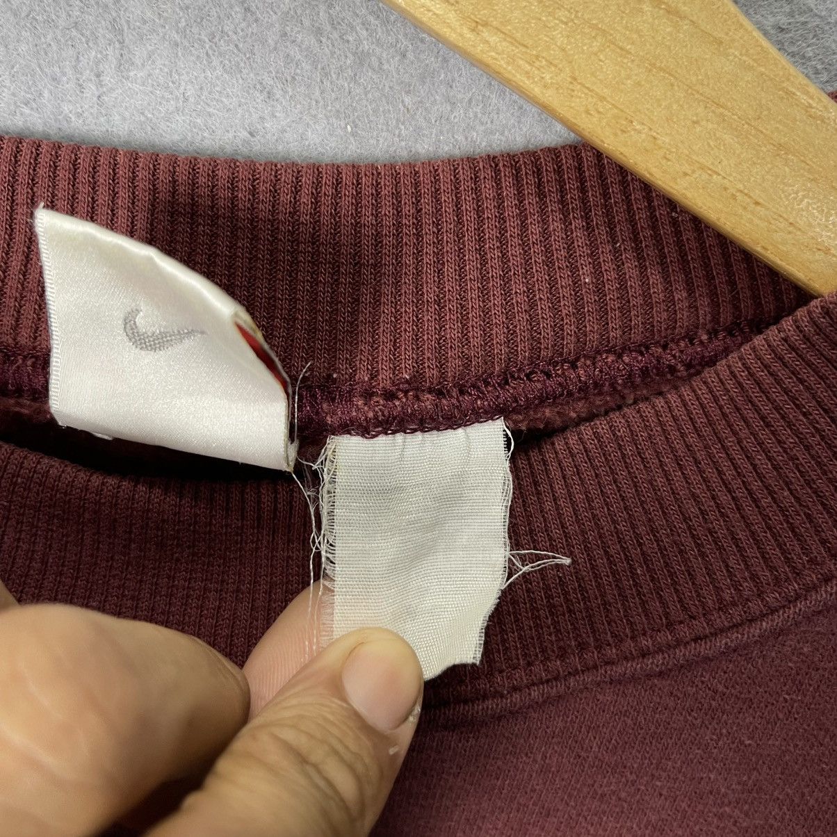 Nike Vintage Nike Swoosh Crewneck Sweatshirt – Burgundy (M) Size US M / EU 48-50 / 2 - 9 Thumbnail