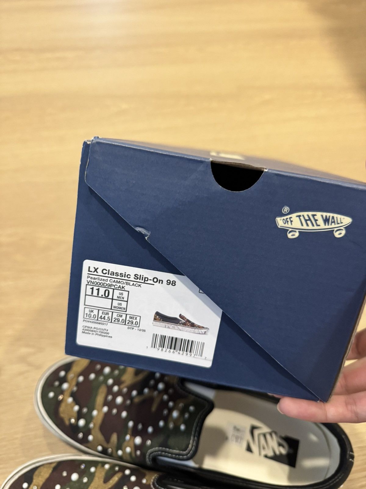 Vans Vans Camo Pearlized Slip Ons Size US 11 / EU 44 - 4 Thumbnail