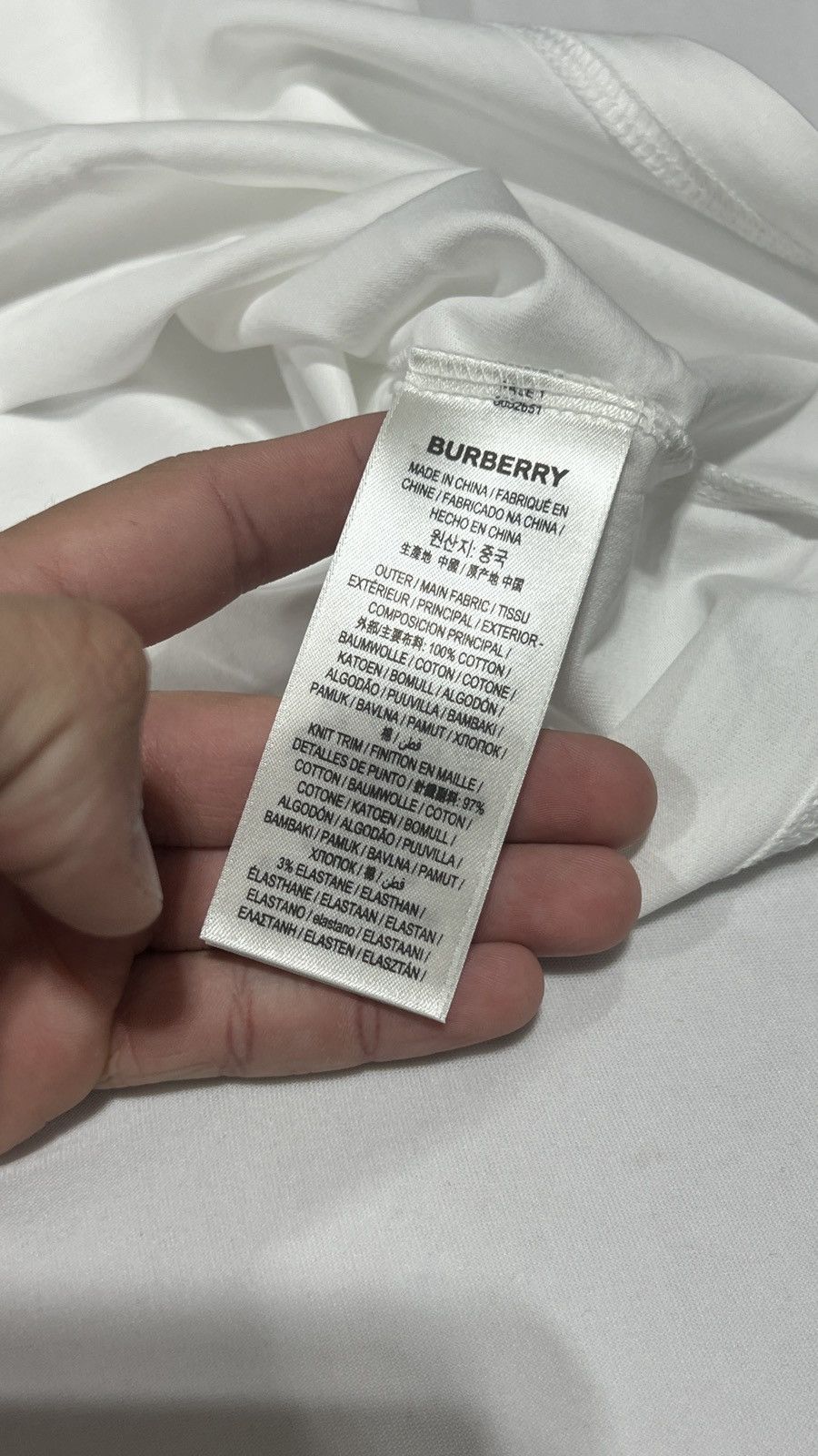 Burberry Burberry Classic Front Logo White Tee Size US L / EU 52-54 / 3 - 10 Thumbnail