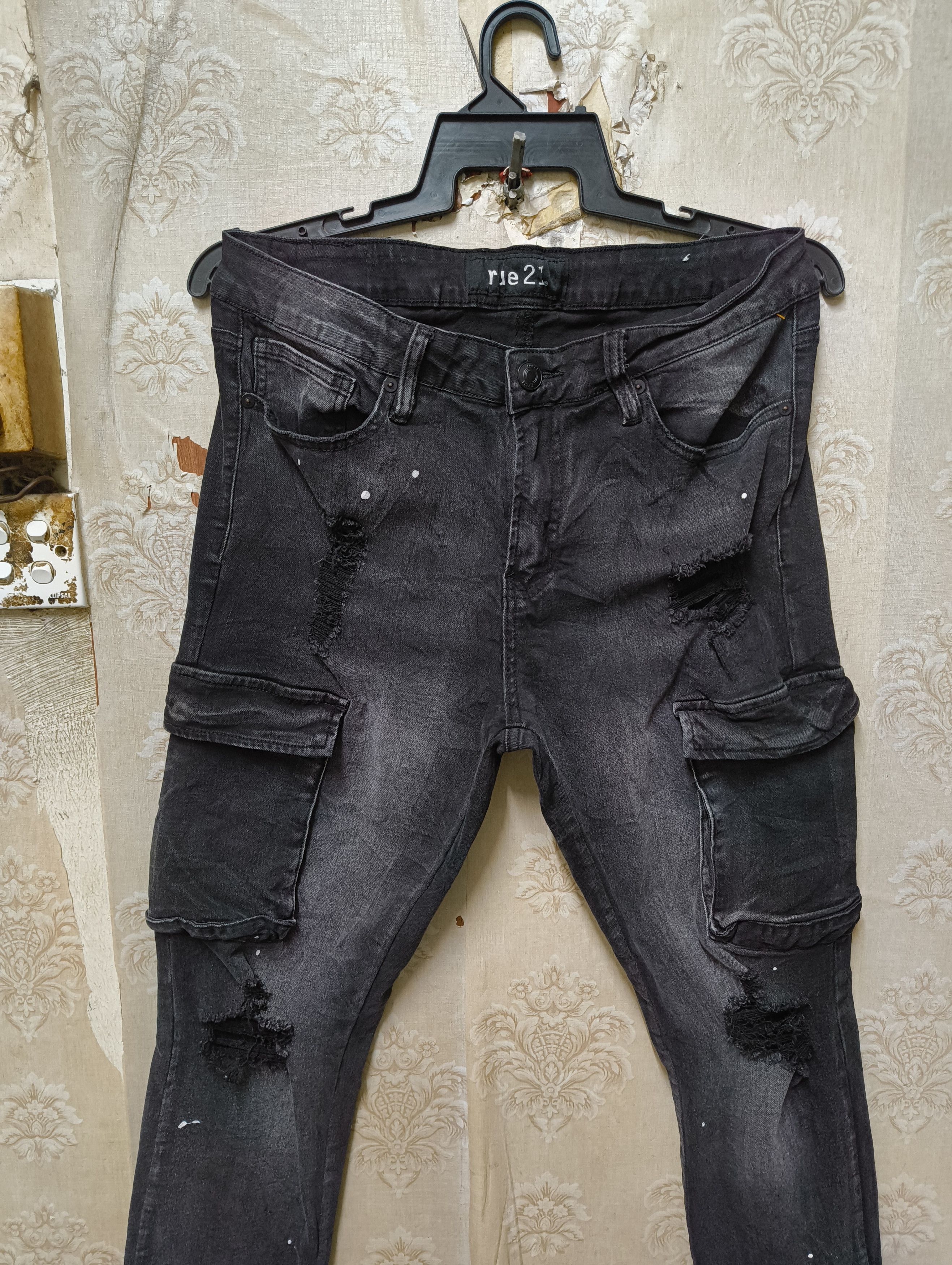 rue21 Rue21 Cargo Jeans Distressed denim Size US 34 / EU 50 - 11 Thumbnail