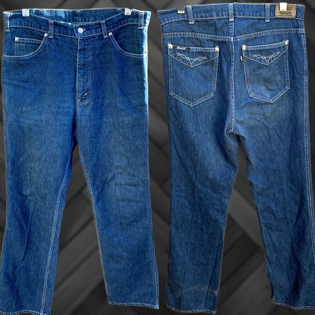 Levi's VINTAGE Levi’s Jeans 34 Regular 34 Inseam Blue Denim 5-Pocket Hippie Groovy 70s 80s Mens Jeans Size US 34 / EU 50 - 1 Thumbnail