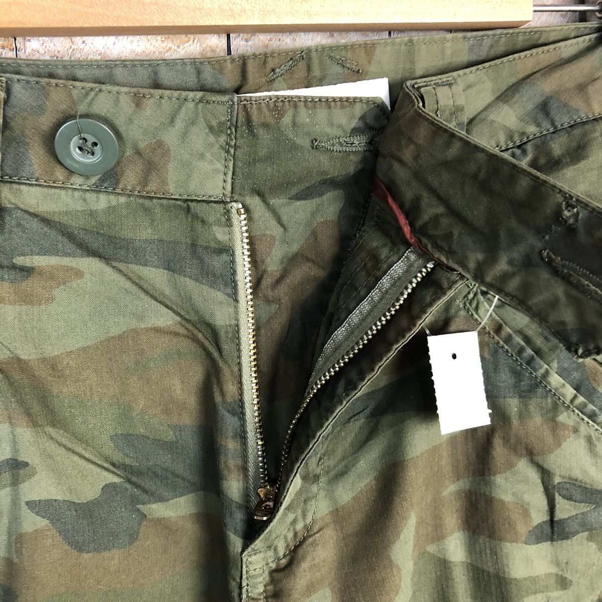LOWRYS FARM Lowrys Farm Pantera Camo Green Cargo Multipocket Pants #A592 Size US 31 - 14 Thumbnail