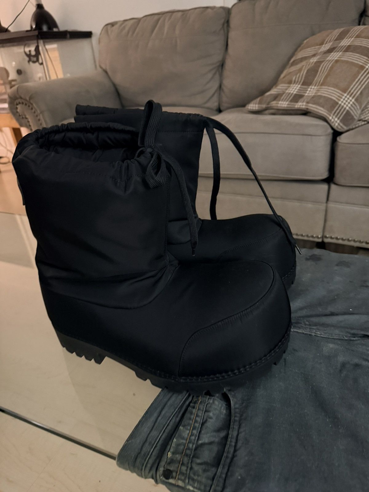 Balenciaga Balenciaga Alaska Boot Size US 12 / EU 45 - 1 Thumbnail