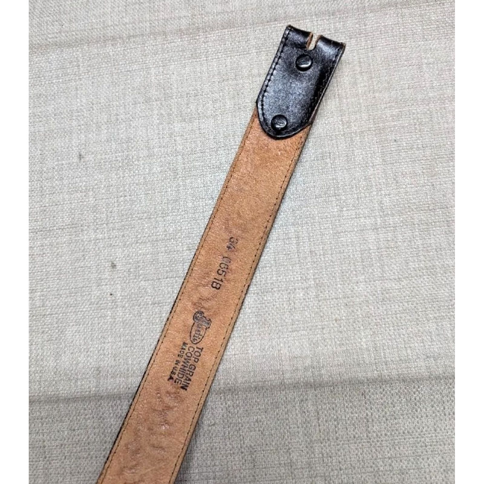 Vintage VINTAGE Justin USA MADE TOOLED belt 32 brown leather Western Mens belt Size 32 - 7 Thumbnail