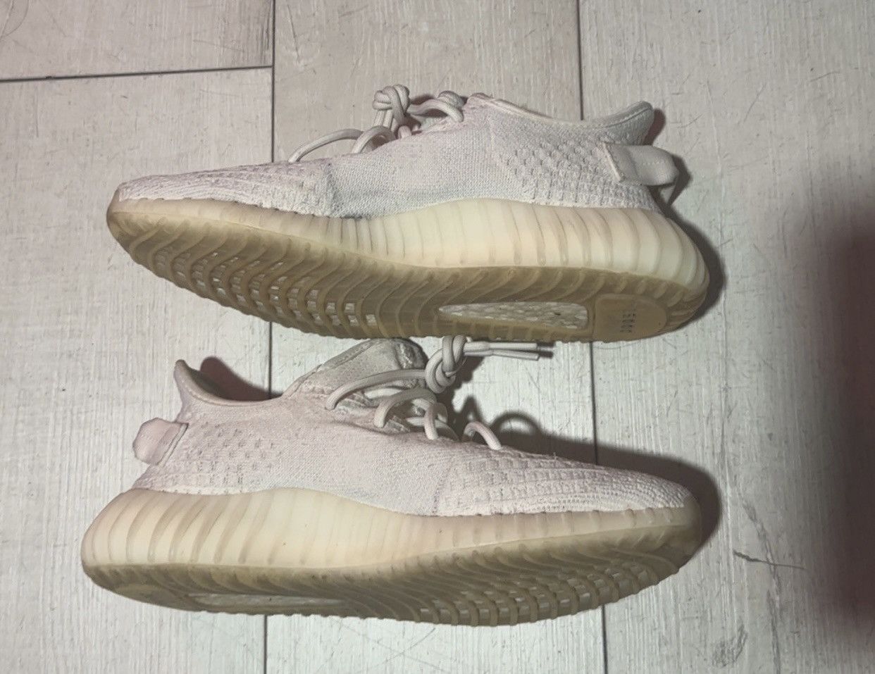 Kanye West Yeezy v2 Bone Size US 9.5 / EU 42-43 - 2 Thumbnail