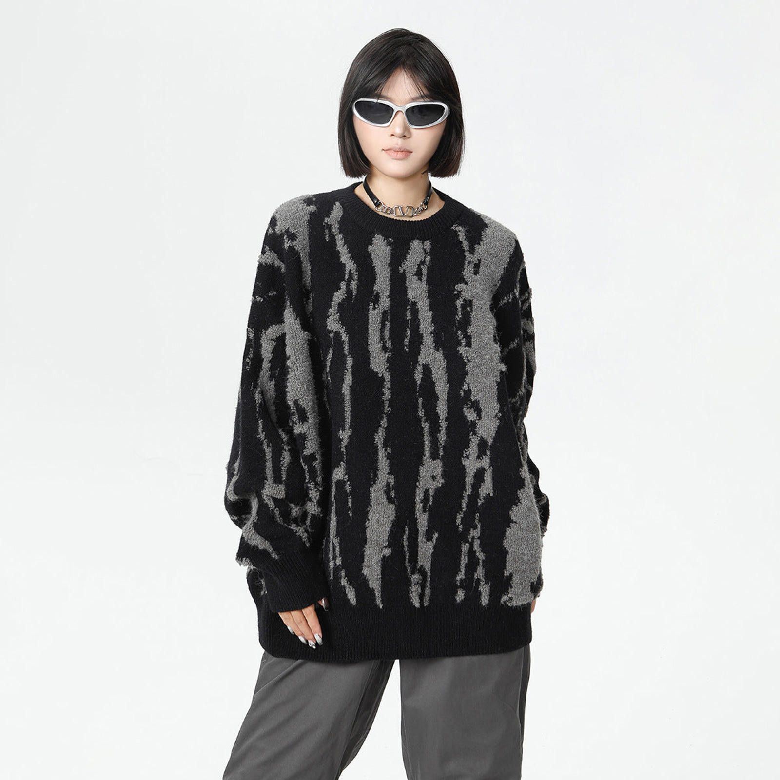 Japanese Brand Black and Gray Patterned Oversized Knit Sweater Size US M / EU 48-50 / 2 - 2 Thumbnail