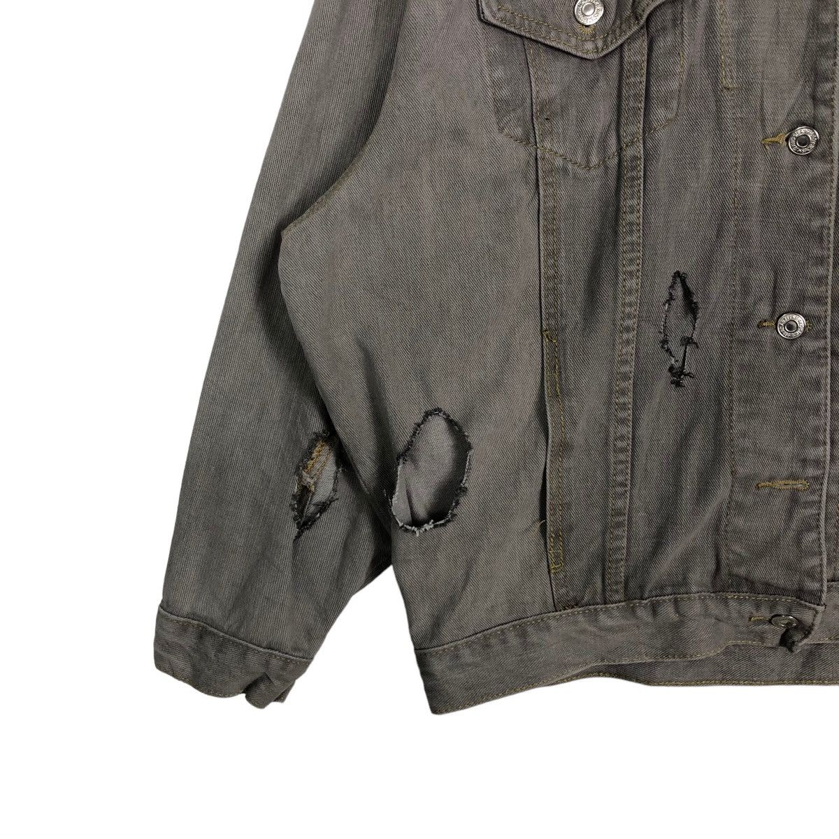 Japanese Brand 🔥Rare Bondage Holes Holes Denim Jacket Balenciaga Style Size US M / EU 48-50 / 2 - 4 Thumbnail