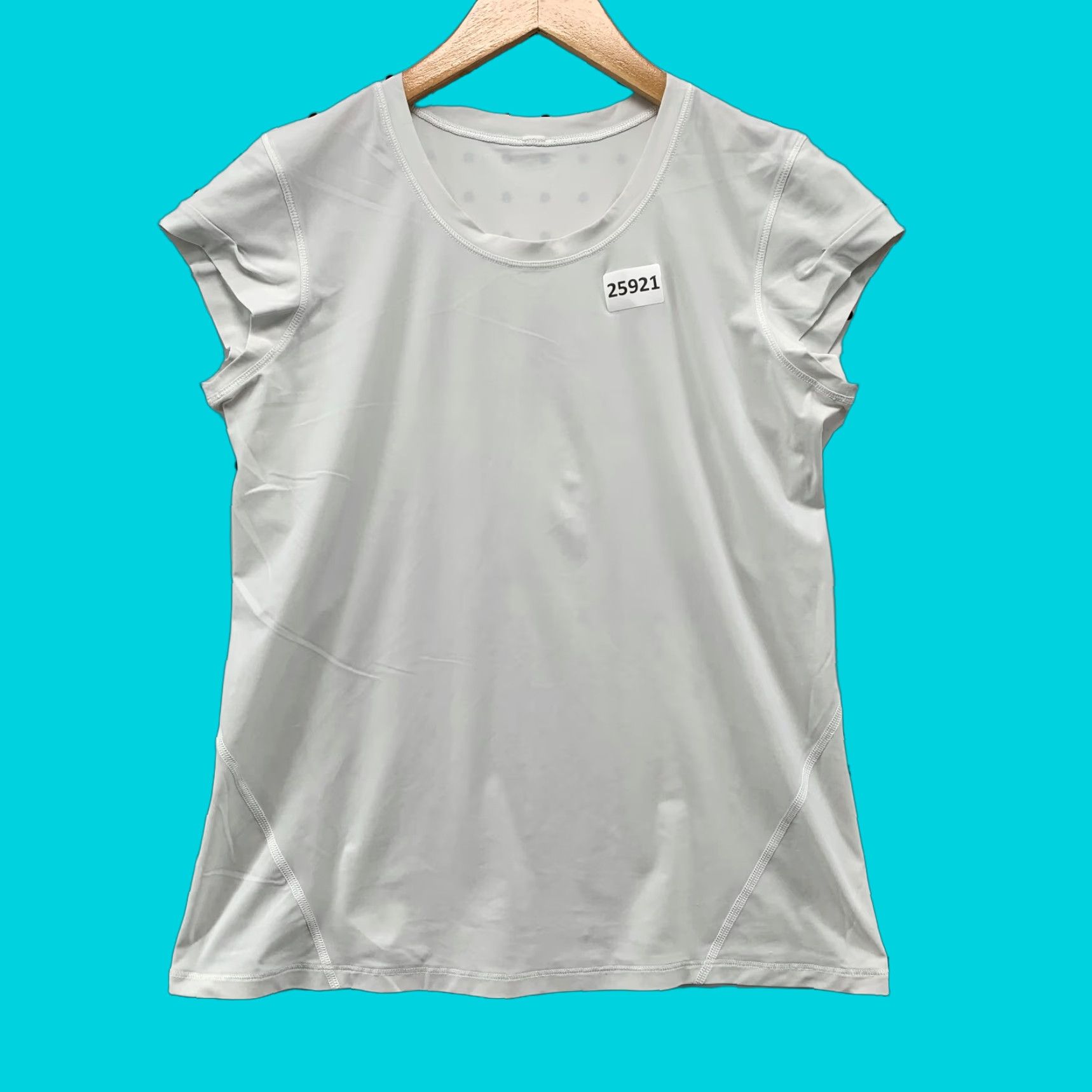 Lululemon VINTAGE Lululemon White Athletic Tank Shirt Sleeveless Womens Size 6 Tank Activewear Womens White 6 Size M / US 6-8 / IT 42-44 - 1 Thumbnail